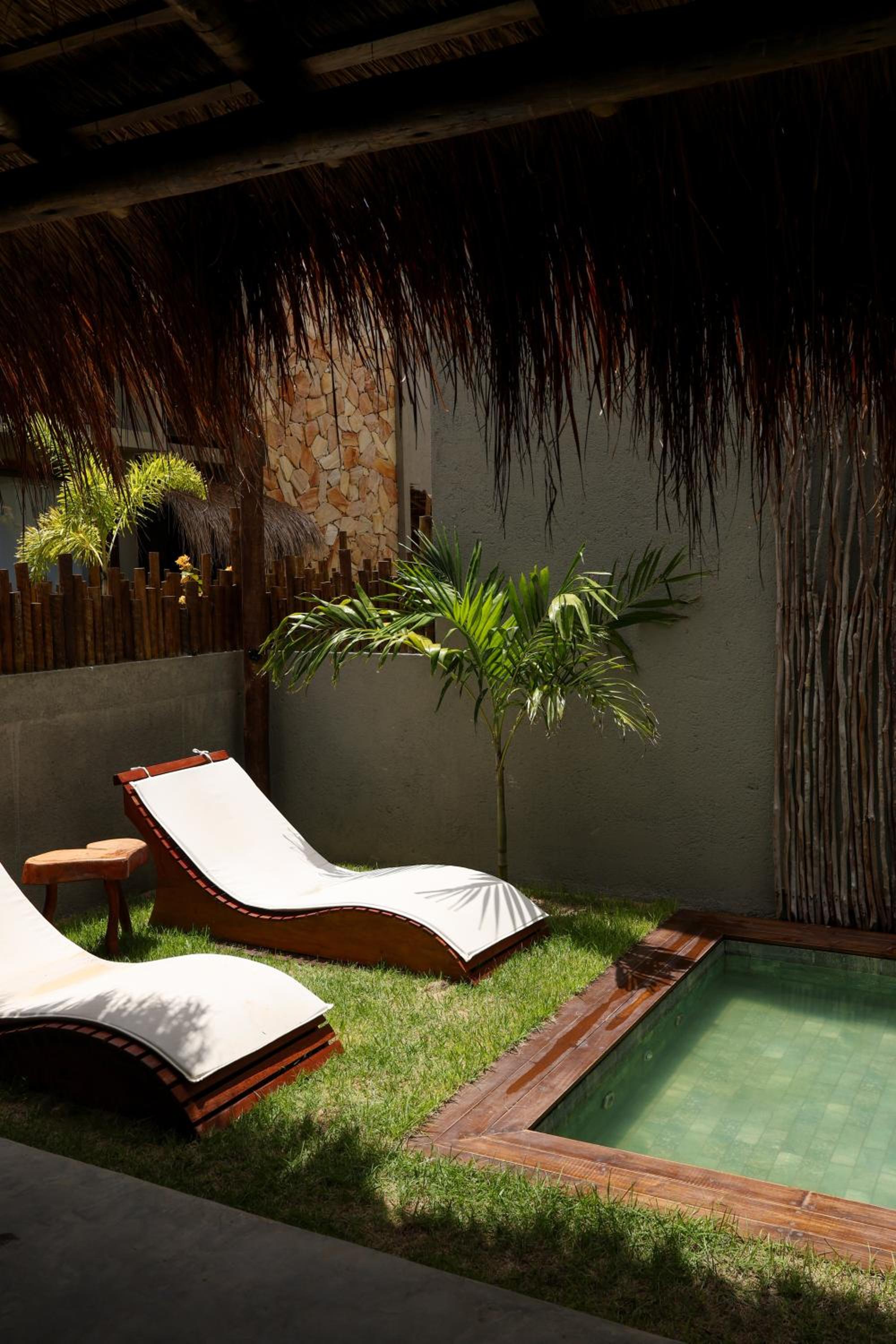 Vida Villa Boutique com piscina & vista mar!