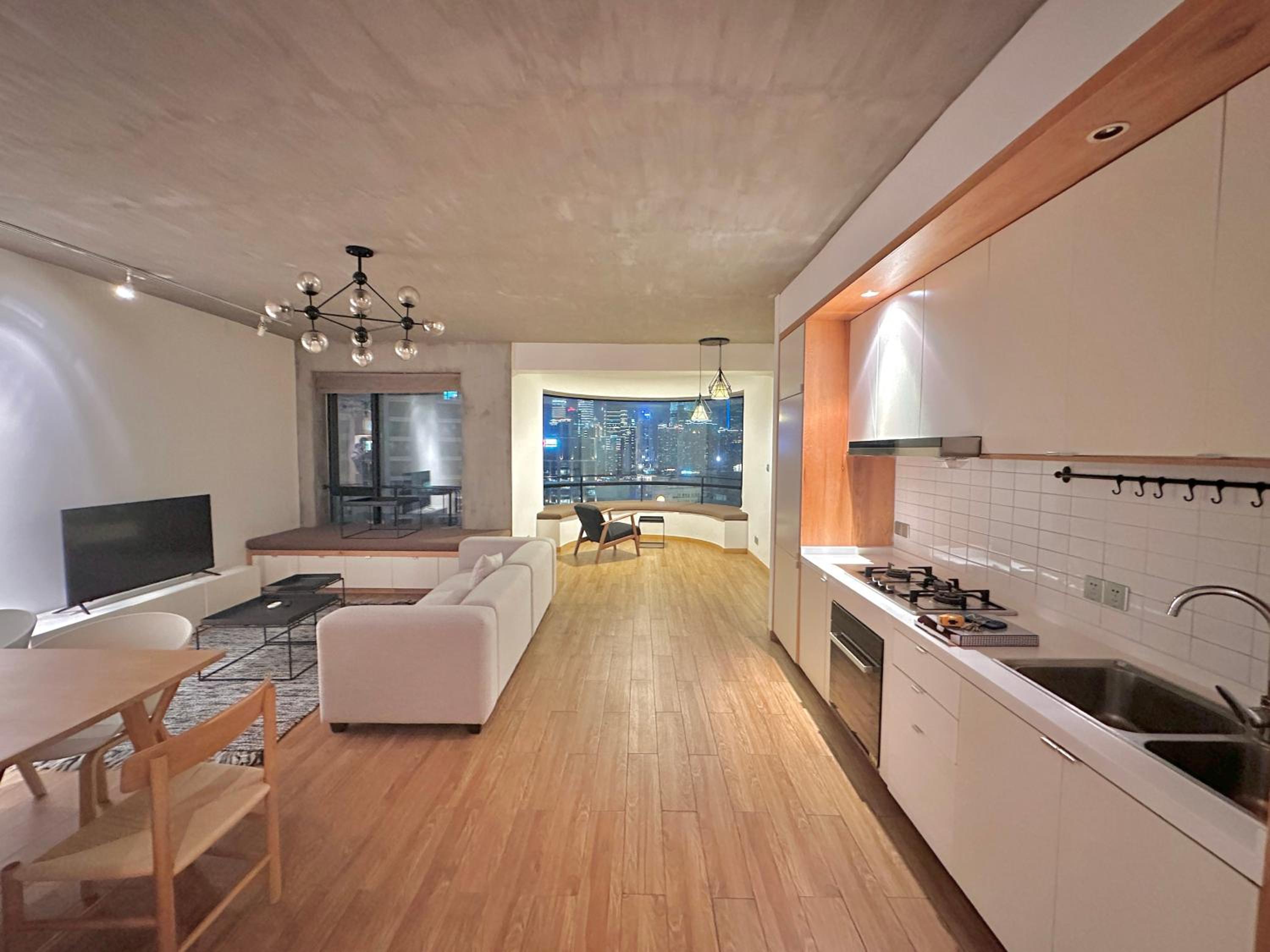ZHome - HaiQi Garden - Four Bedroom Apartment on the Bund with Bund View