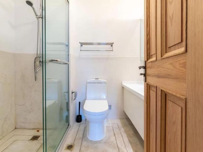 ZHome - HaiQi Garden - Four Bedroom Apartment on the Bund with Bund View