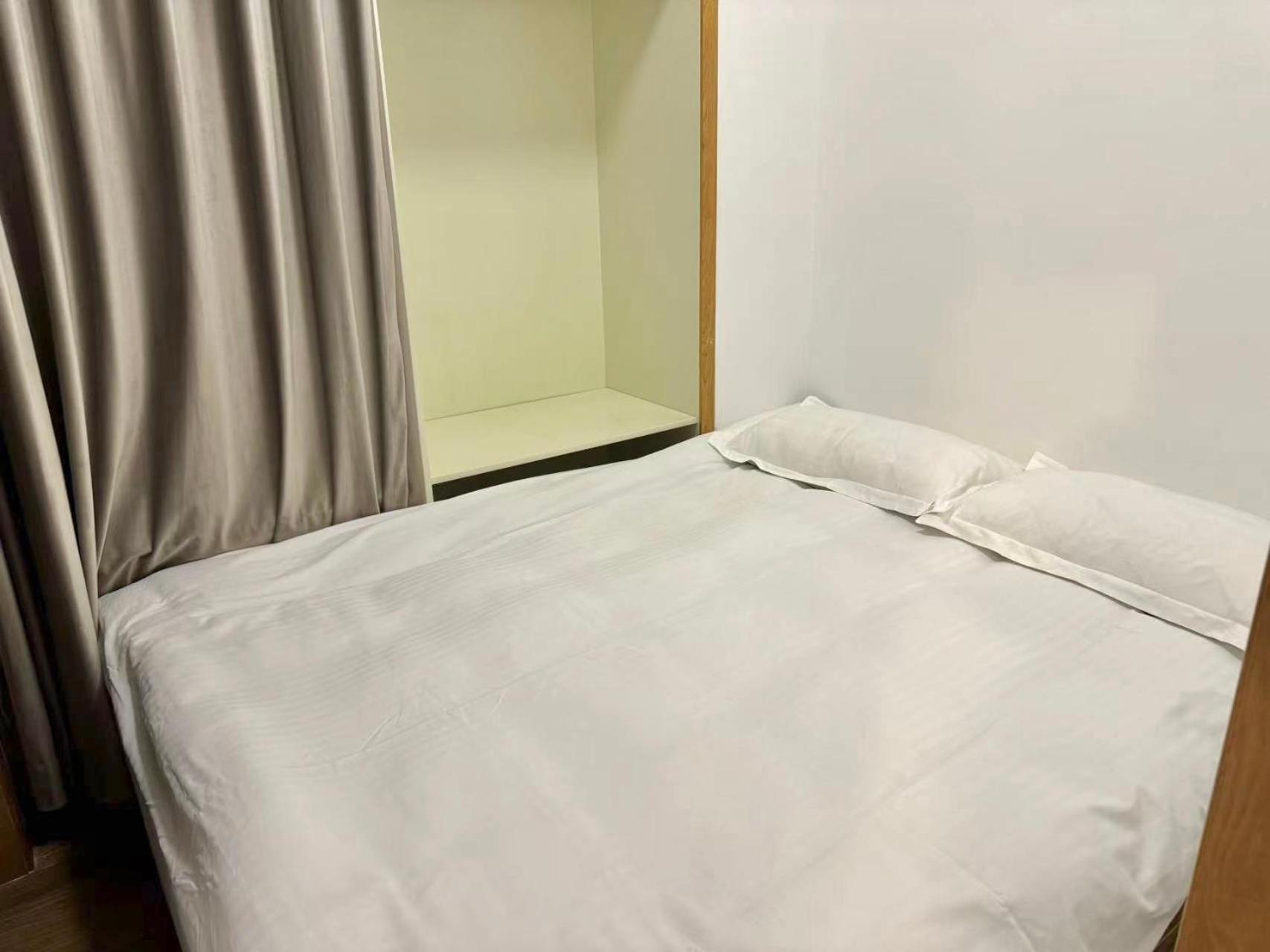 ZHome - HaiQi Garden - Four Bedroom Apartment on the Bund with Bund View