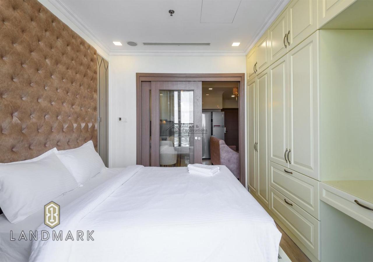 The landmark 81 Apartments & The landmark Luxury Vinhomes Apartments