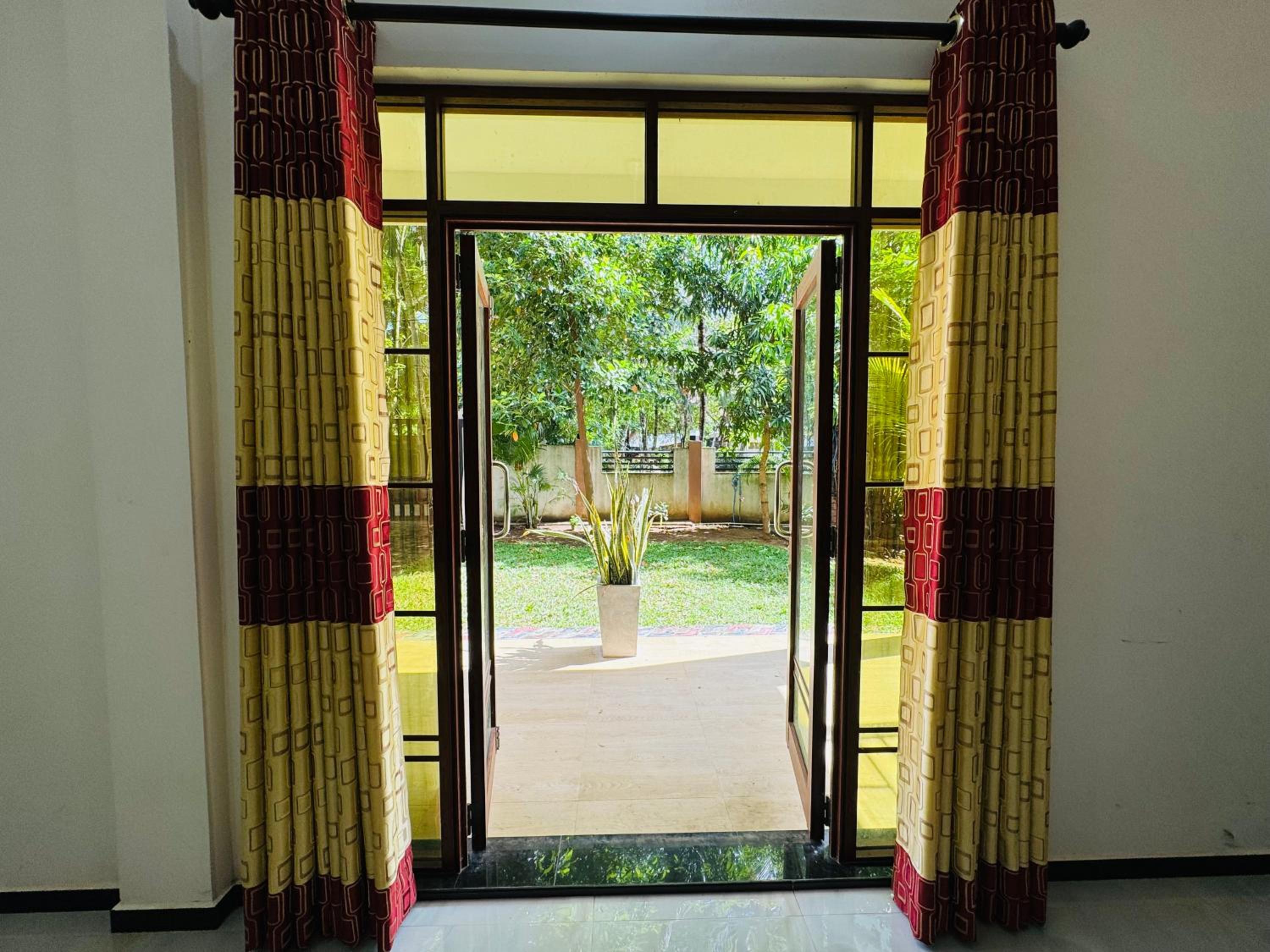 Sri Ratnadeepa villa
