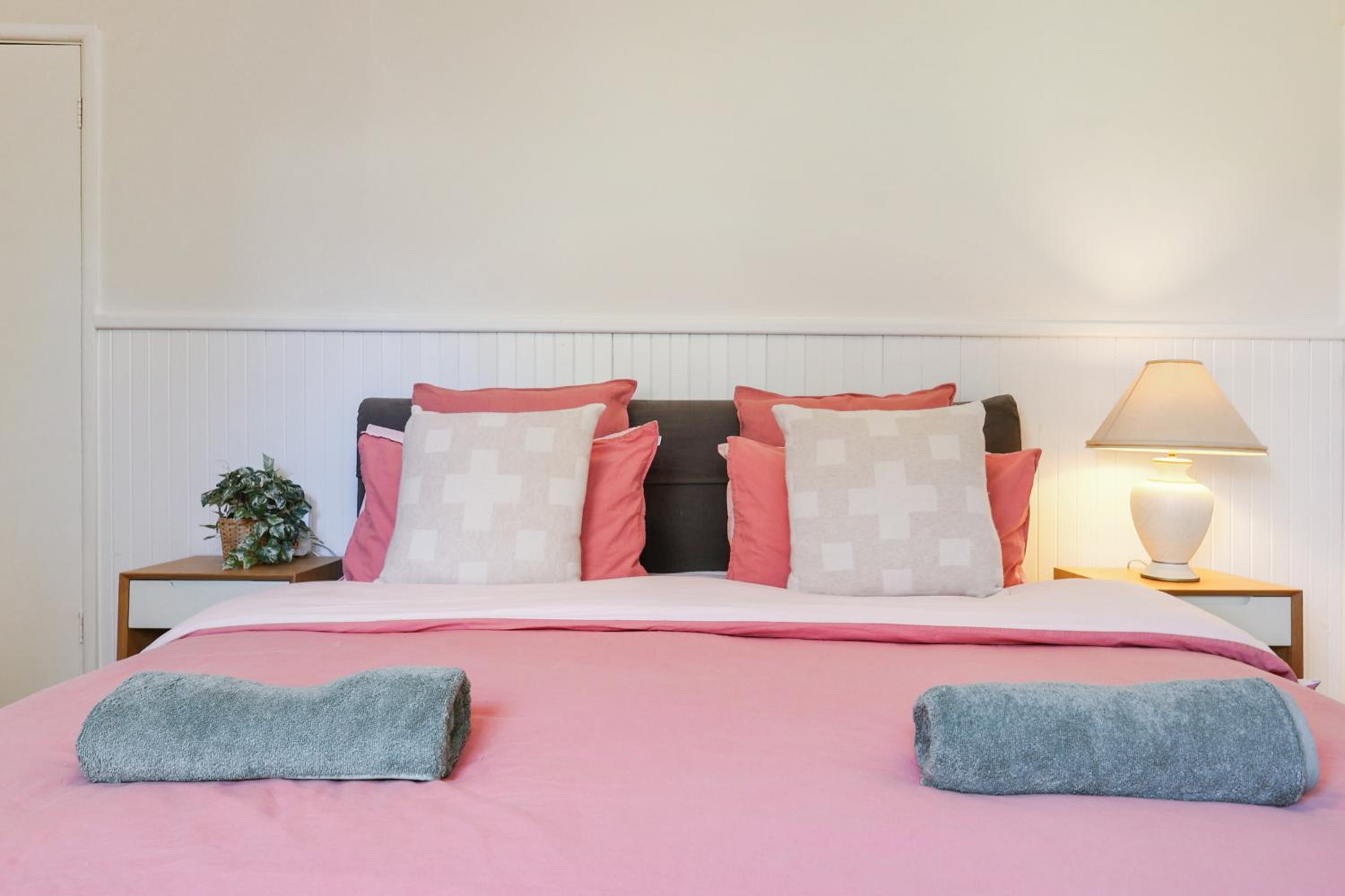 Pink Cabin By Host on the Coast