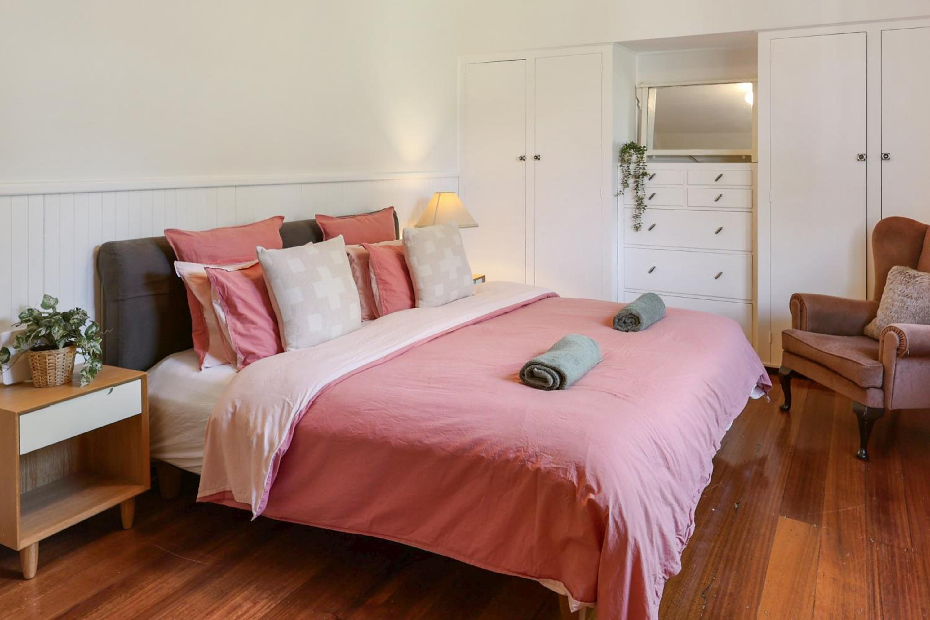 Pink Cabin By Host on the Coast