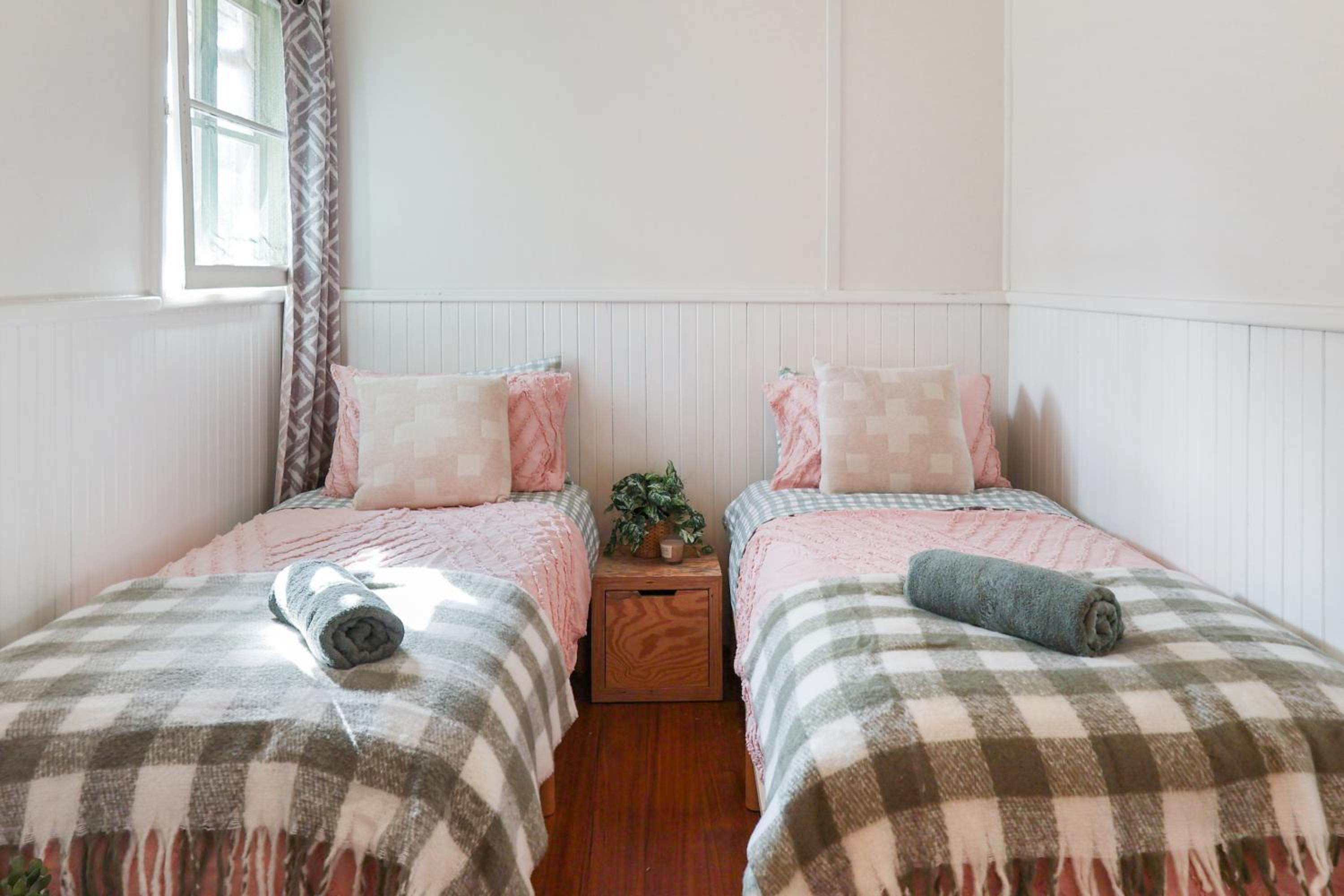 Pink Cabin By Host on the Coast