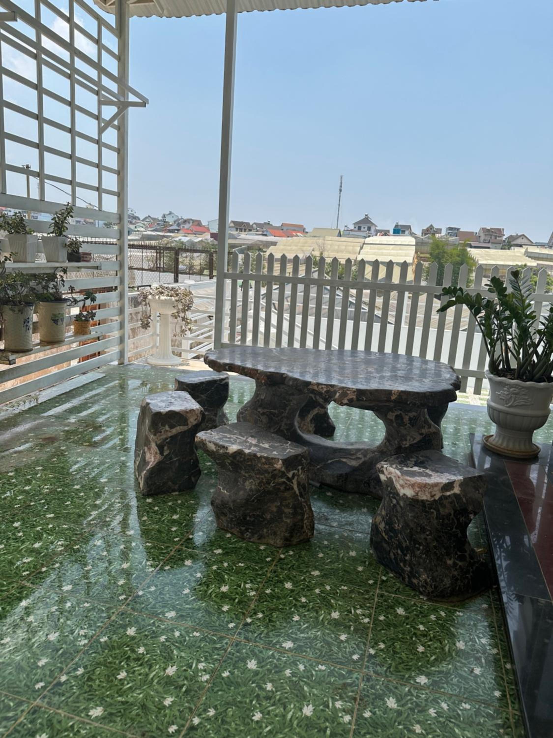 Villa NHÀ GẠO