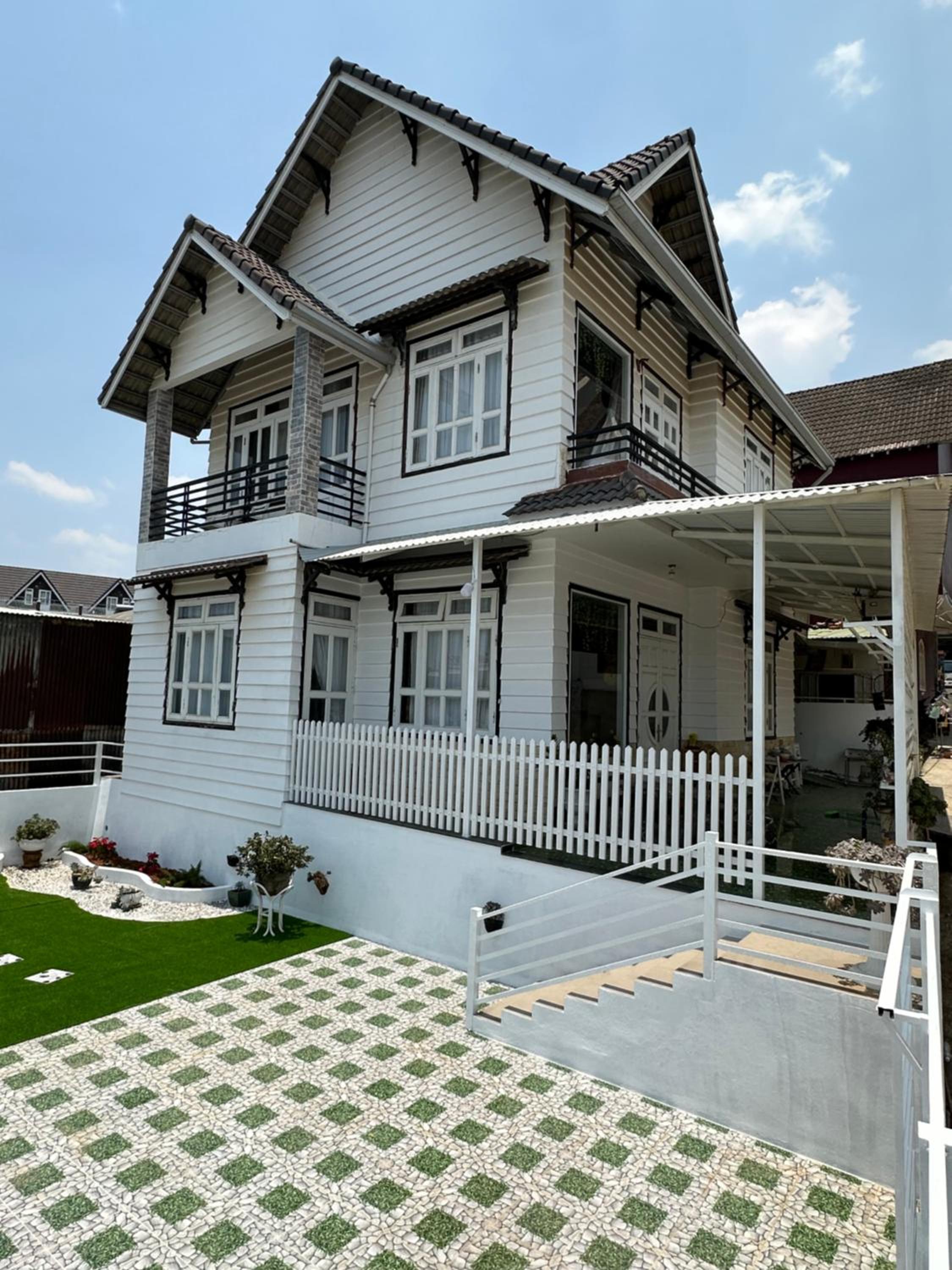 Villa NHÀ GẠO