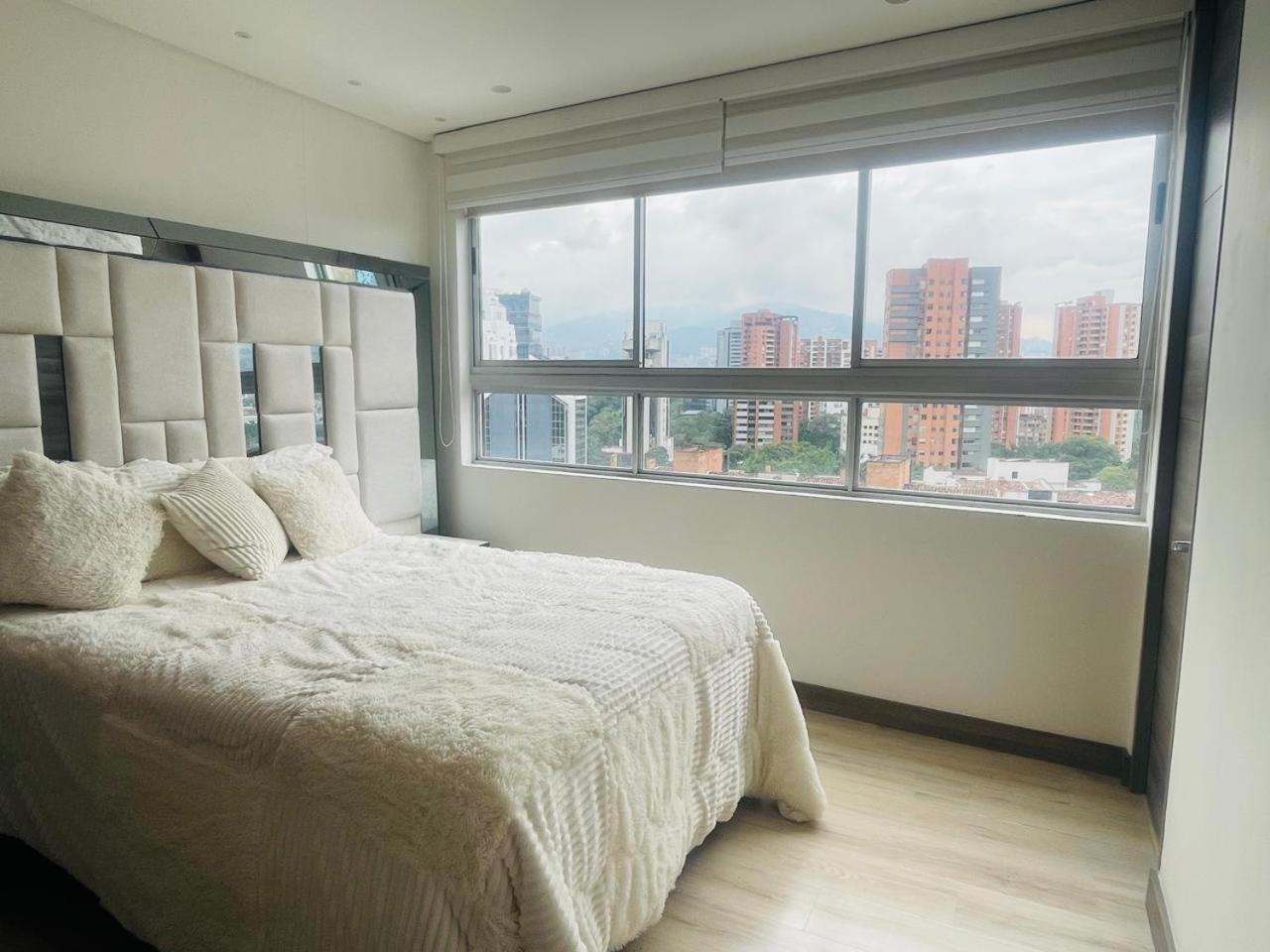 Hermoso apartamento en lo mejor de Medellin.