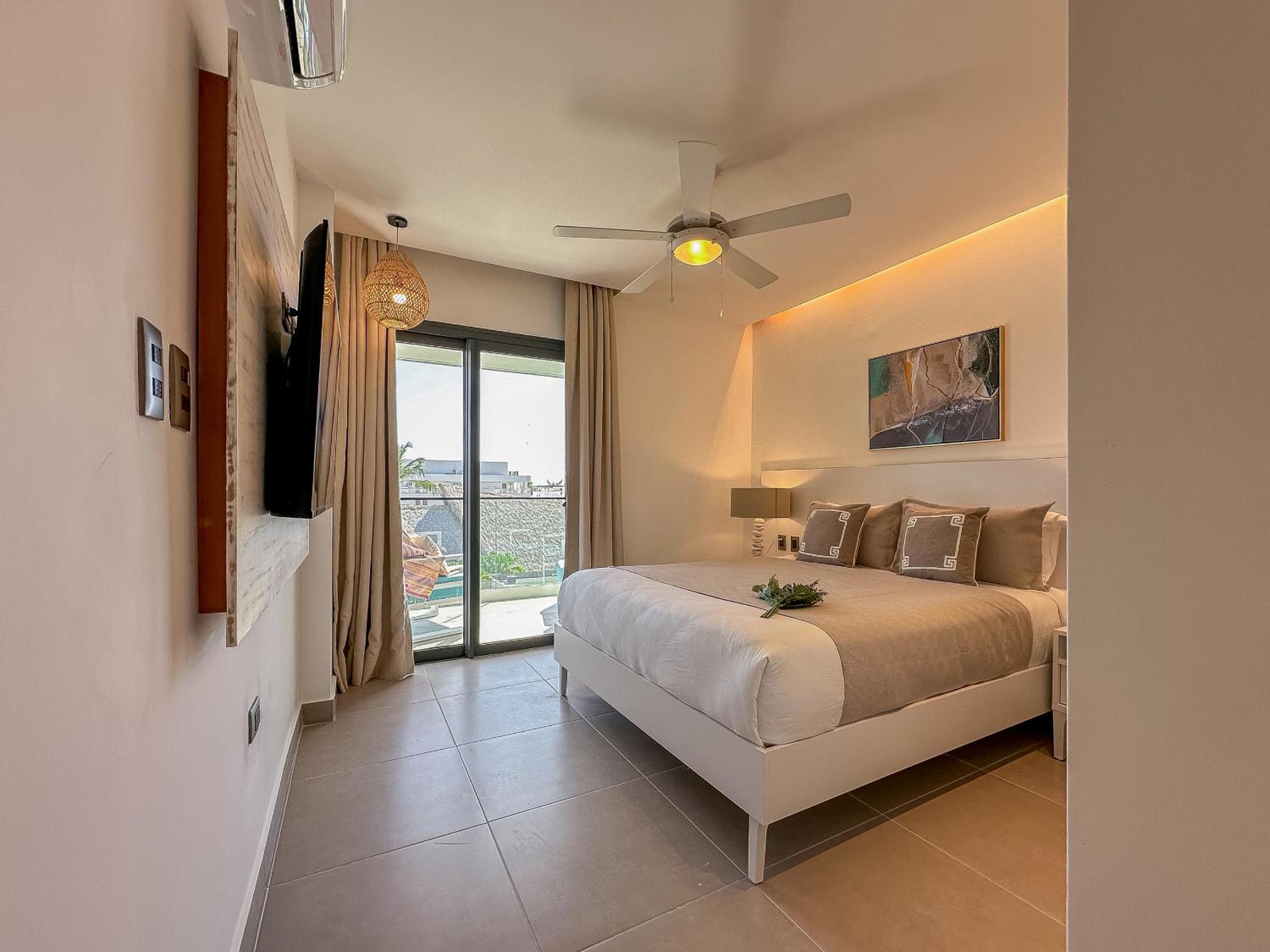 Fantastic Beach Penthouse with rooftop and BBQ
