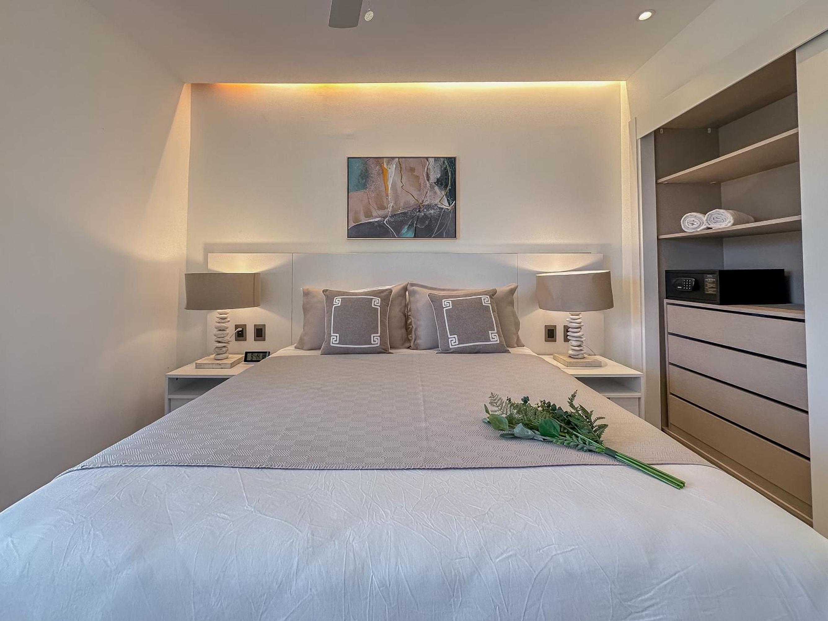 Fantastic Beach Penthouse with rooftop and BBQ