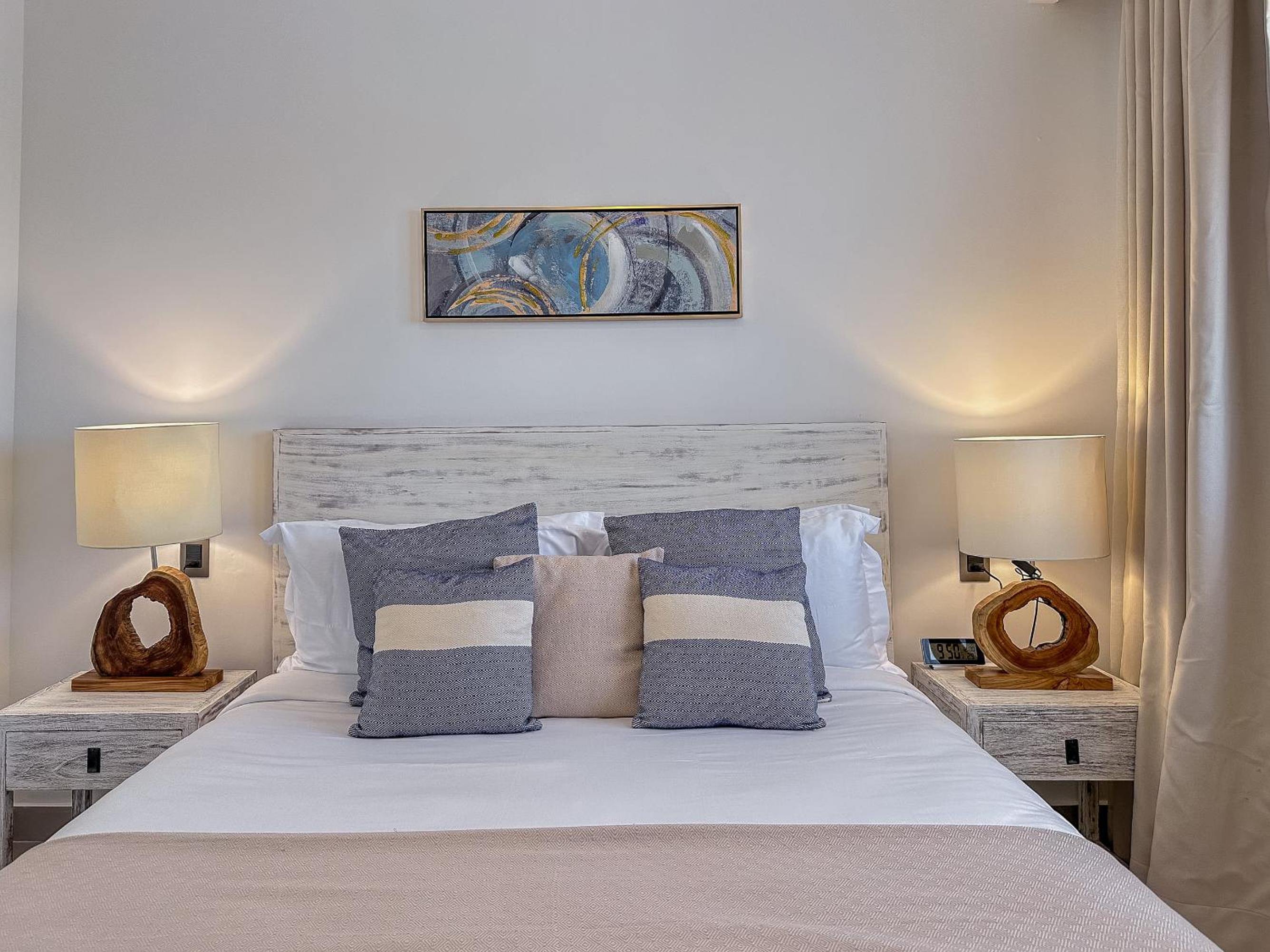 Fantastic Beach Penthouse with rooftop and BBQ