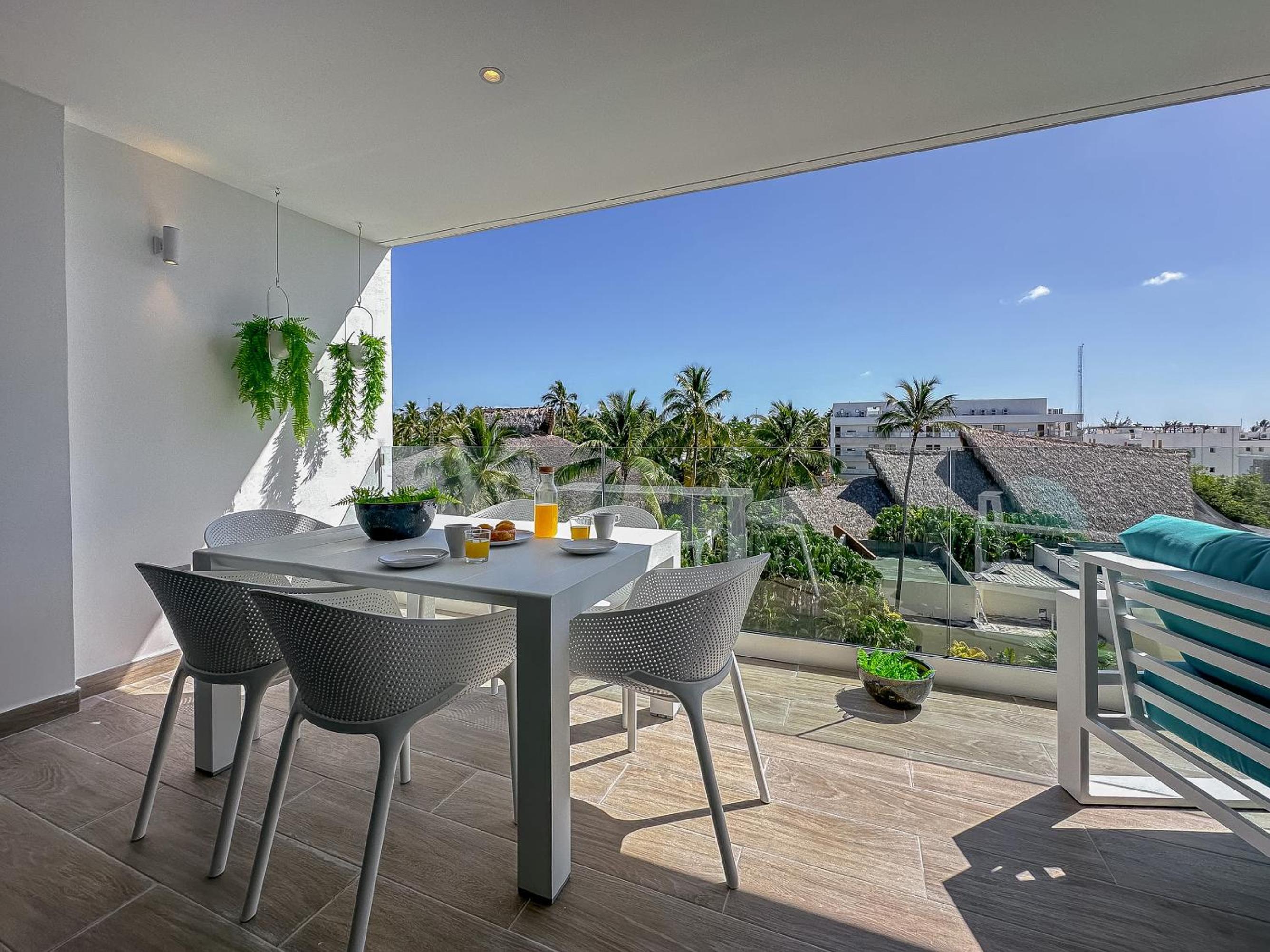 Fantastic Beach Penthouse with rooftop and BBQ