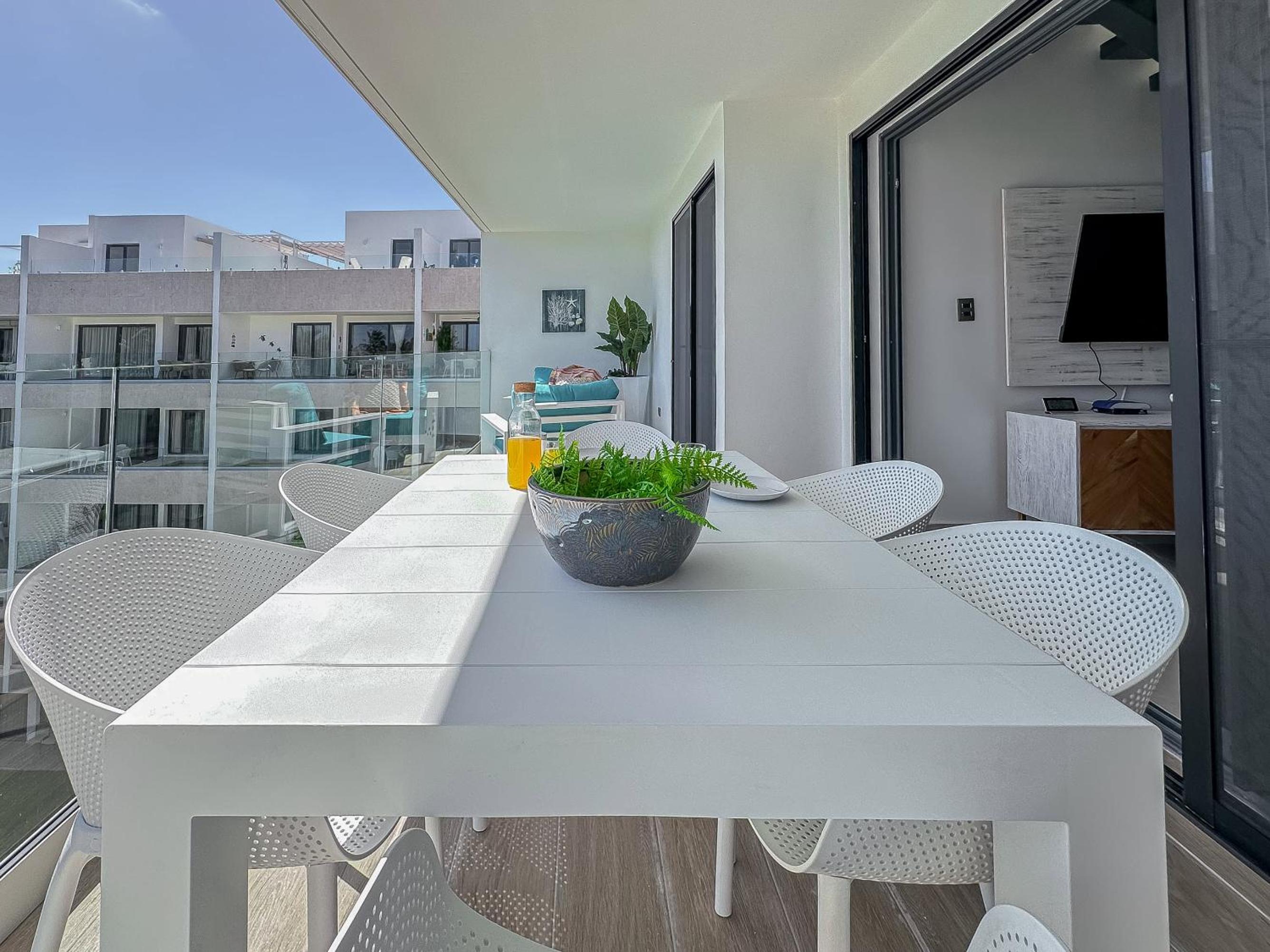 Fantastic Beach Penthouse with rooftop and BBQ