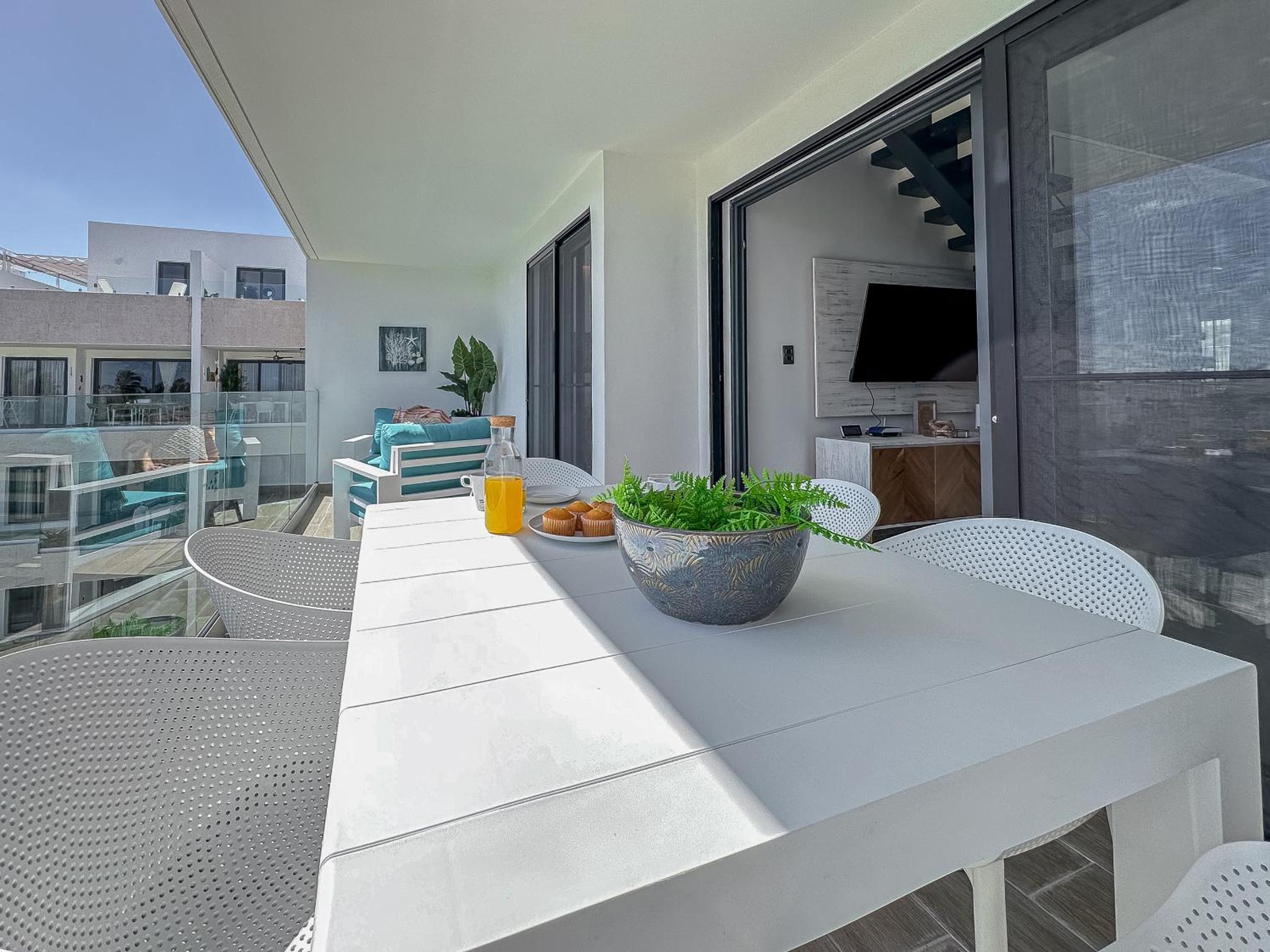 Fantastic Beach Penthouse with rooftop and BBQ