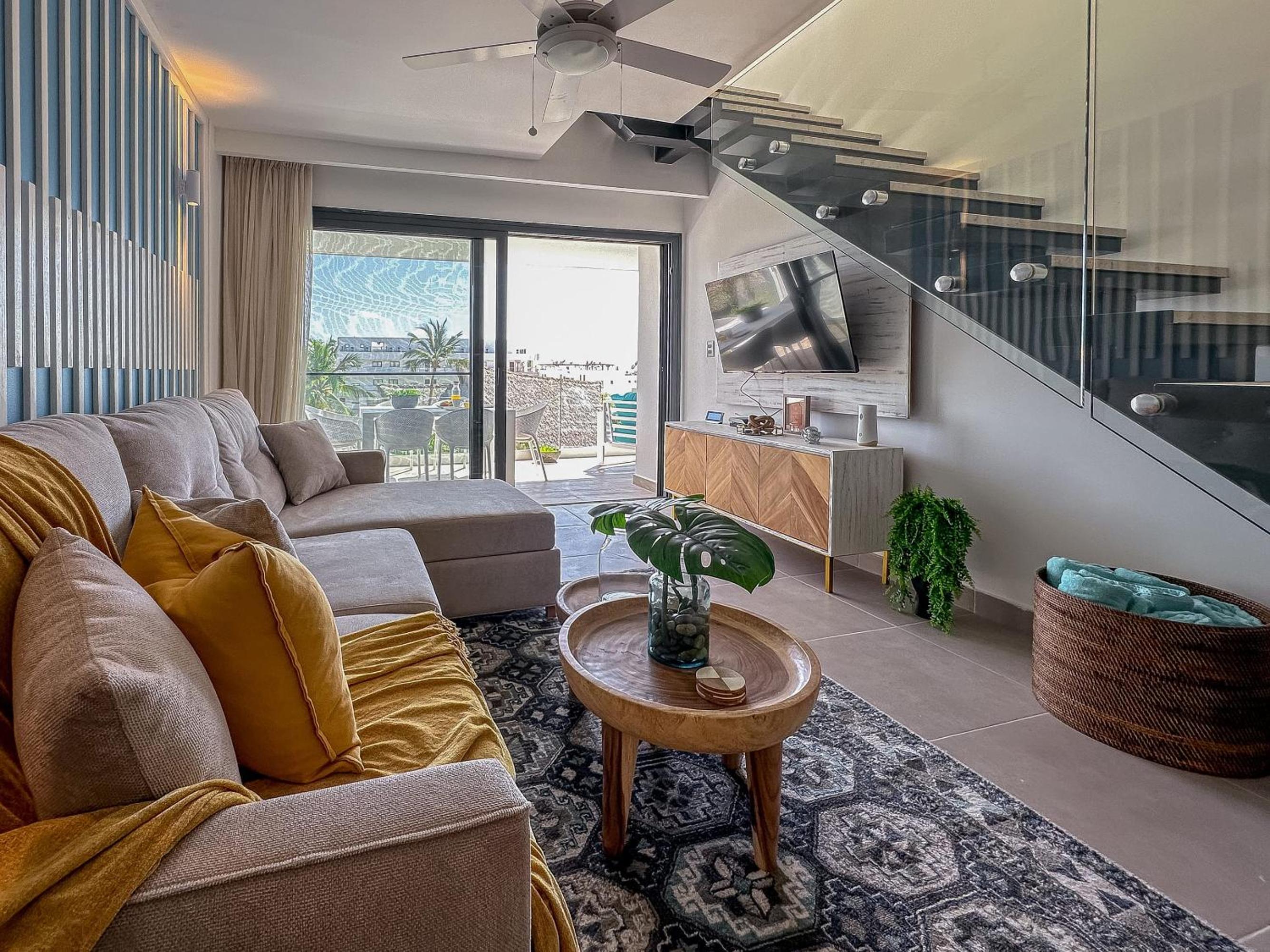 Fantastic Beach Penthouse with rooftop and BBQ