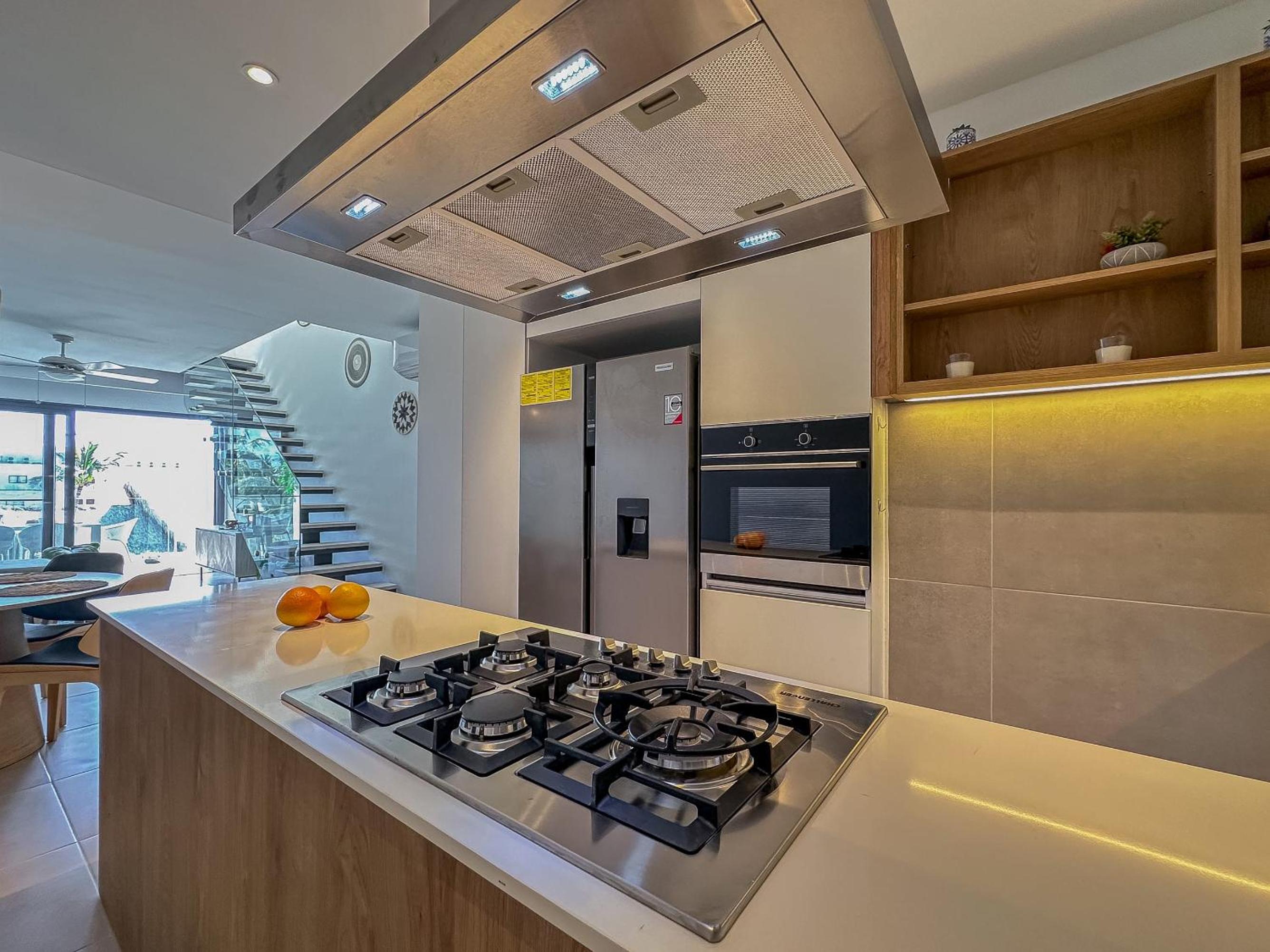 Fantastic Beach Penthouse with rooftop and BBQ