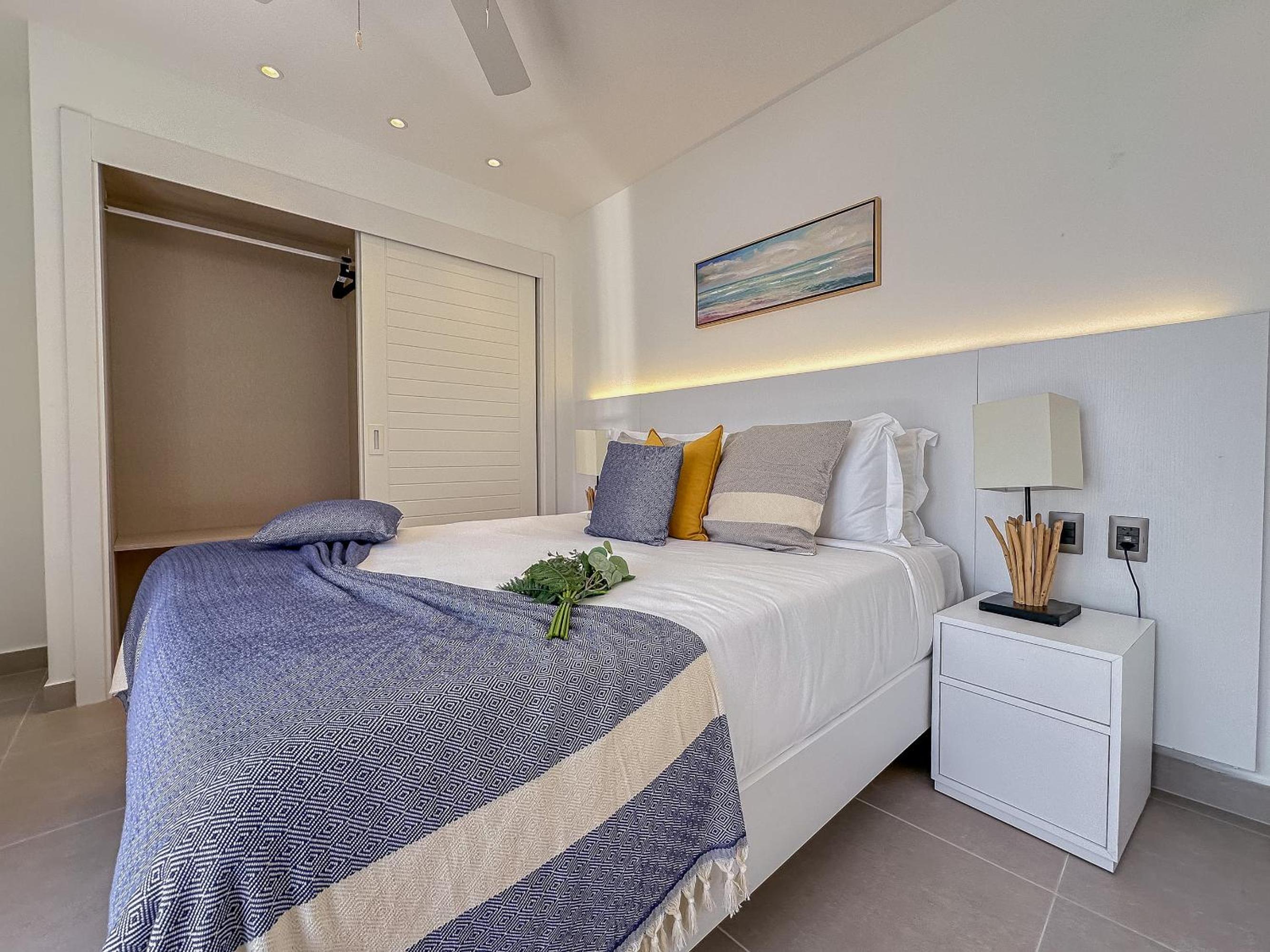 Fantastic Beach Penthouse with rooftop and BBQ