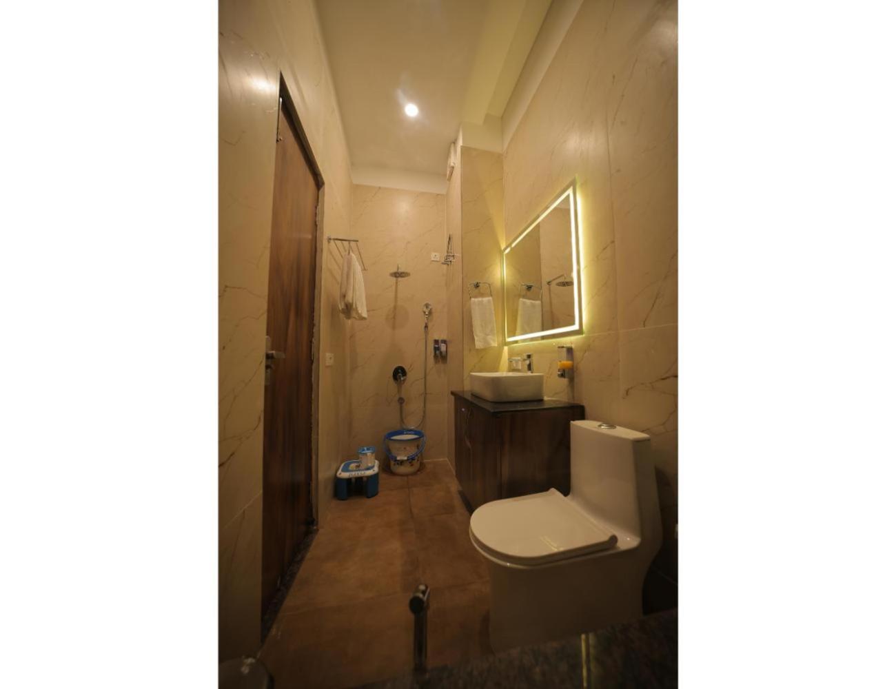 Mokshda Premium Hotel & Restaurant, Rishikesh