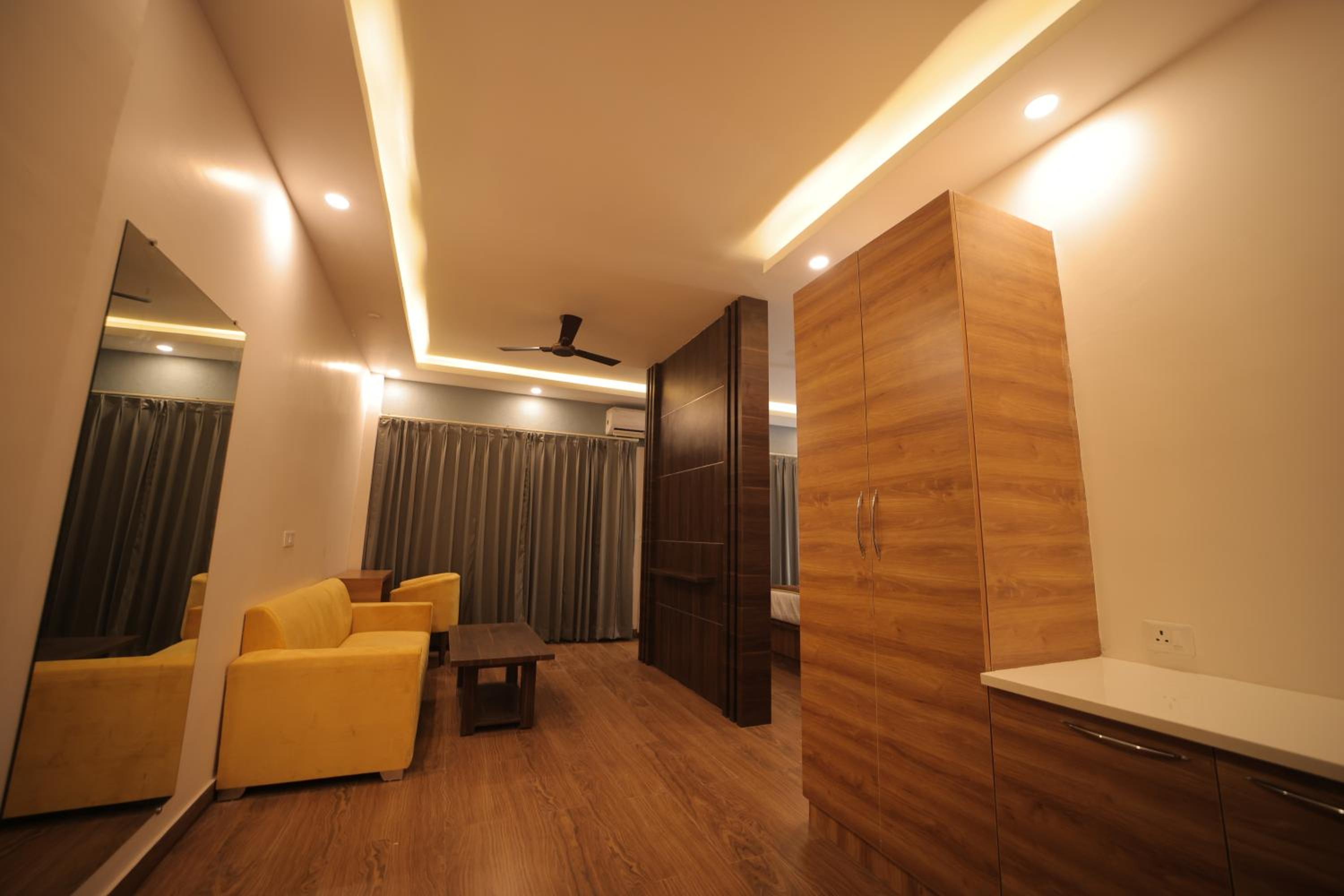 Mokshda Premium Hotel & Restaurant, Rishikesh