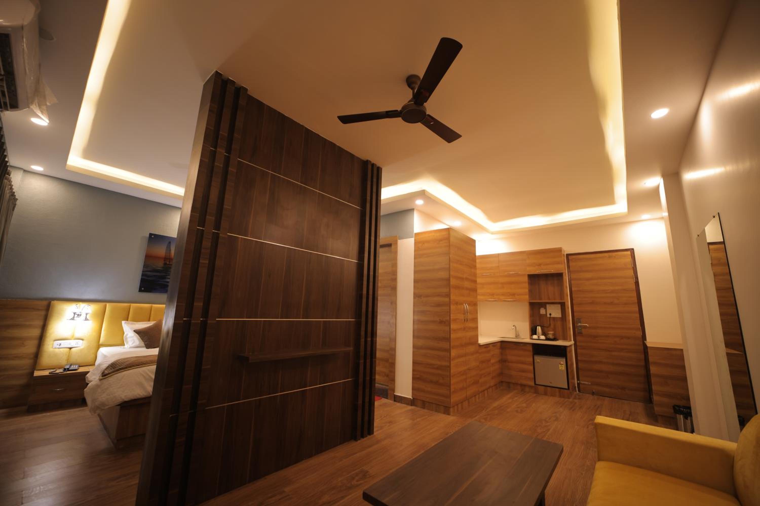 Mokshda Premium Hotel & Restaurant, Rishikesh