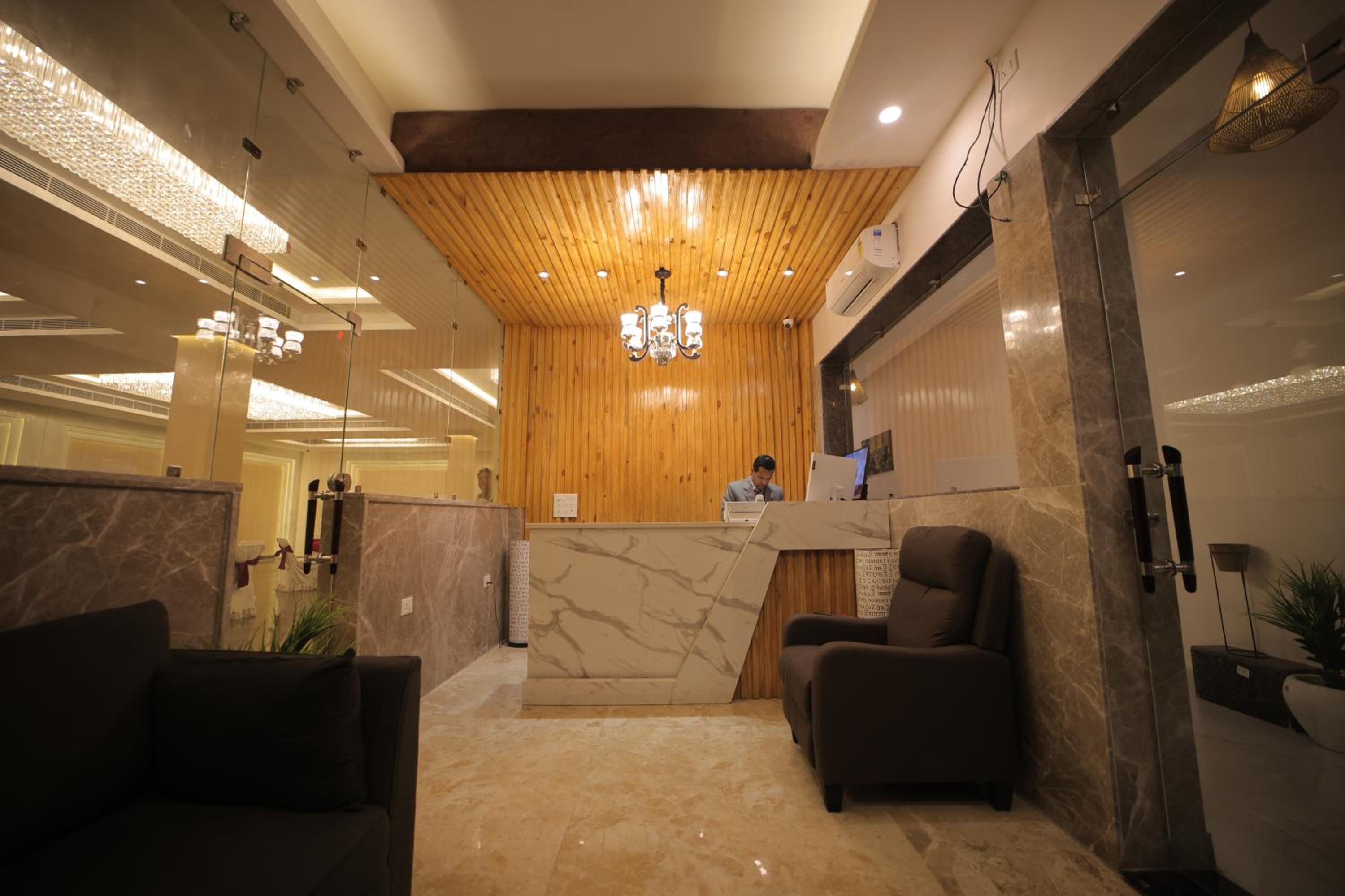 Mokshda Premium Hotel & Restaurant, Rishikesh