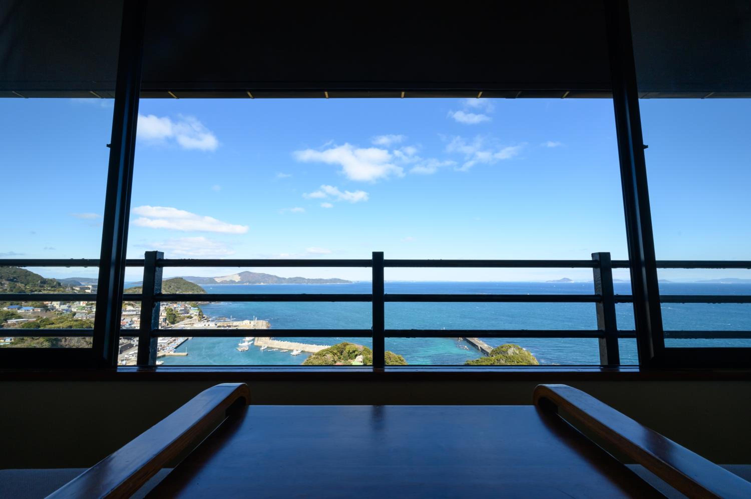 絶景海風癒し庵 新八屋
