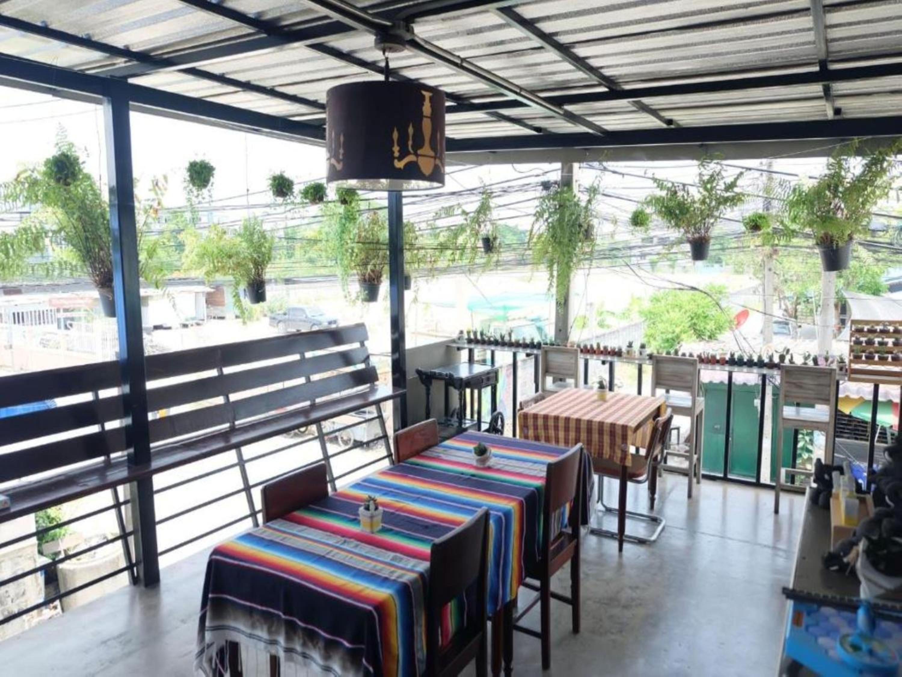 OYO 560 Chang Hostel Suvarnabhumi