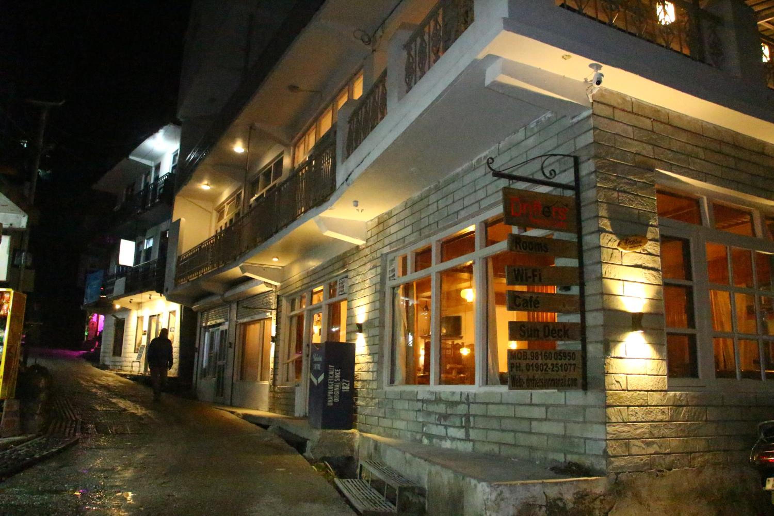 Photo 6
