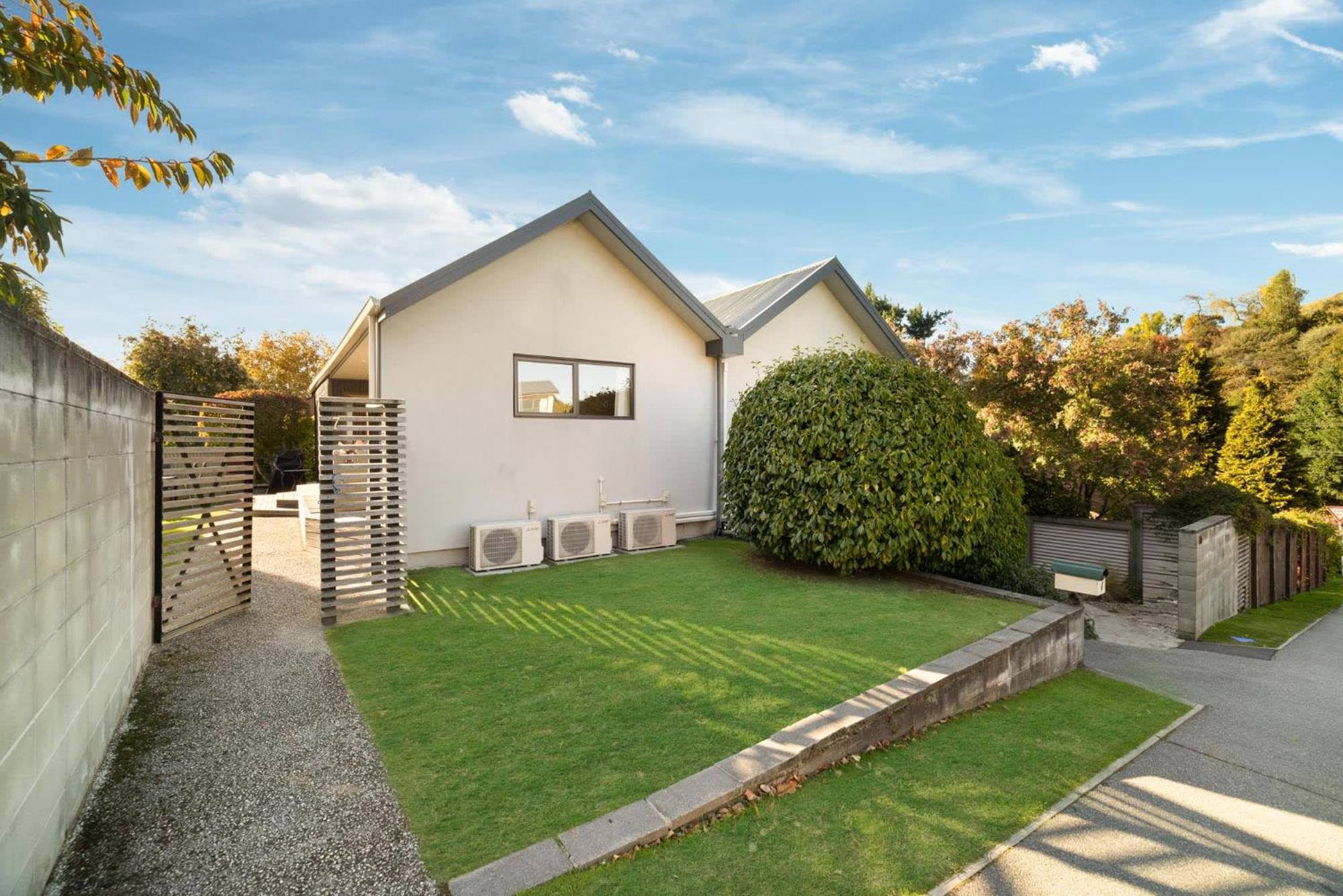 Distinctive Stylish and Spacious Family Home
