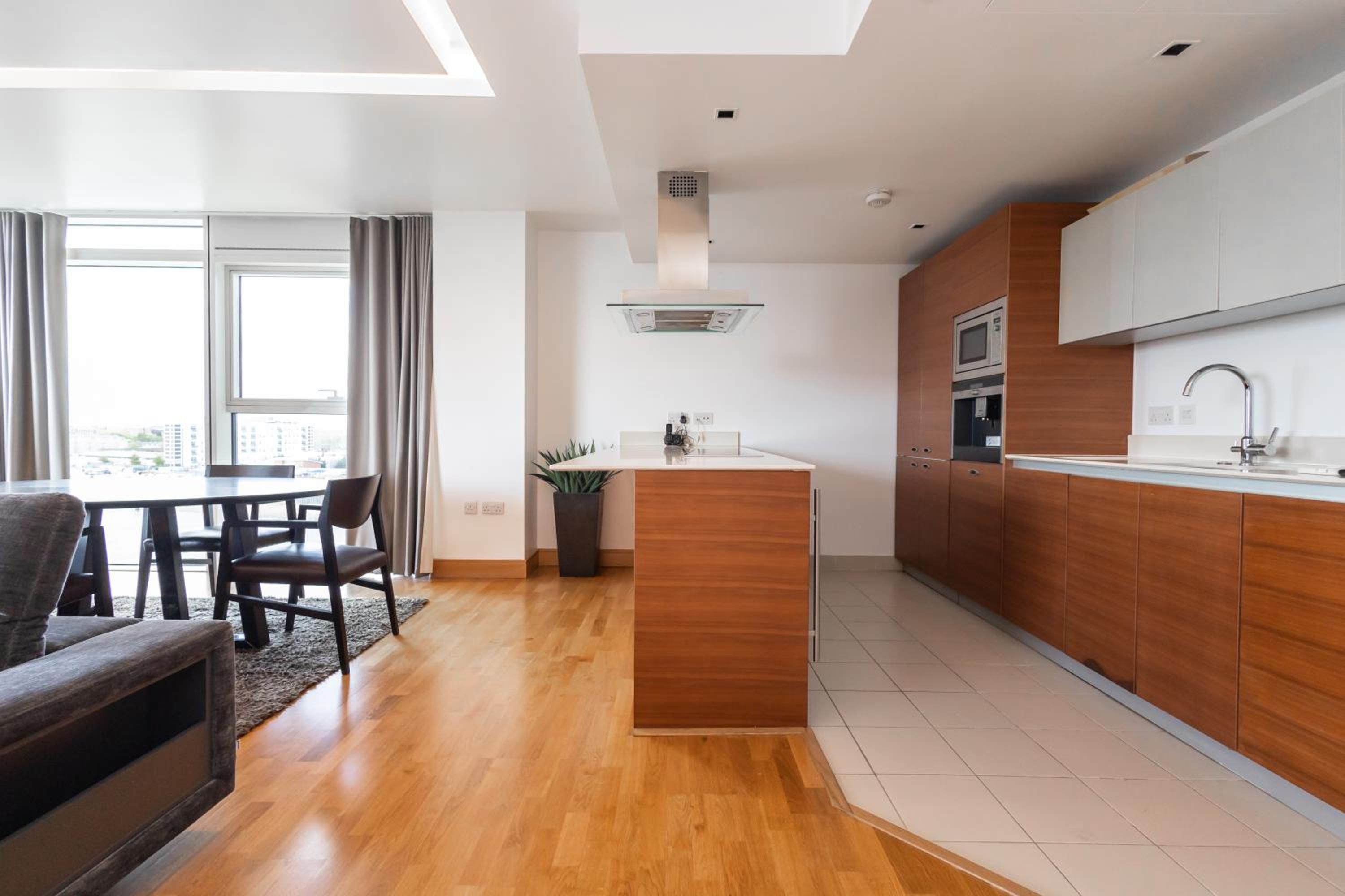 ADS LUX LETTINGS LTD - Battersea Reach