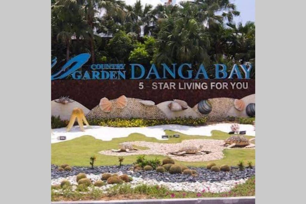 Johor Bahru Seaview freeWifi parking 3BR3BD2-9paxs