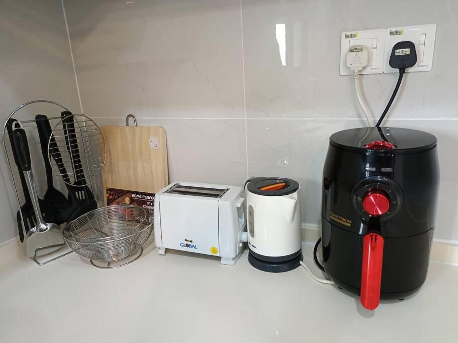 Johor Bahru Seaview freeWifi parking 3BR3BD2-9paxs