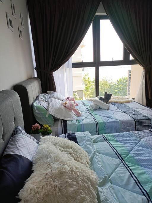 Johor Bahru Seaview freeWifi parking 3BR3BD2-9paxs