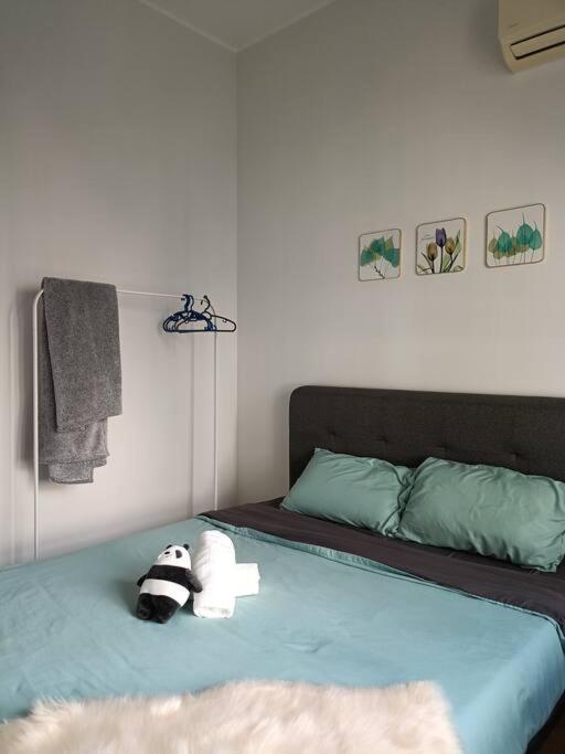 Johor Bahru Seaview freeWifi parking 3BR3BD2-9paxs
