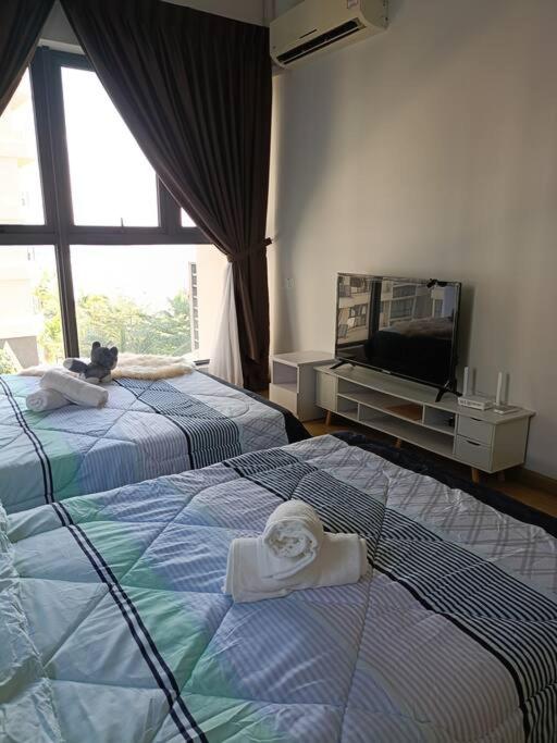 Johor Bahru Seaview freeWifi parking 3BR3BD2-9paxs