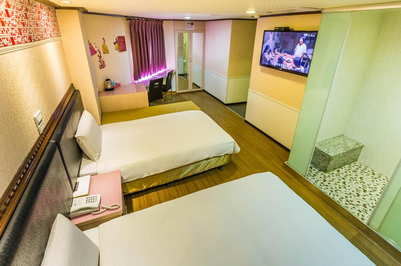 Dealer Hotel