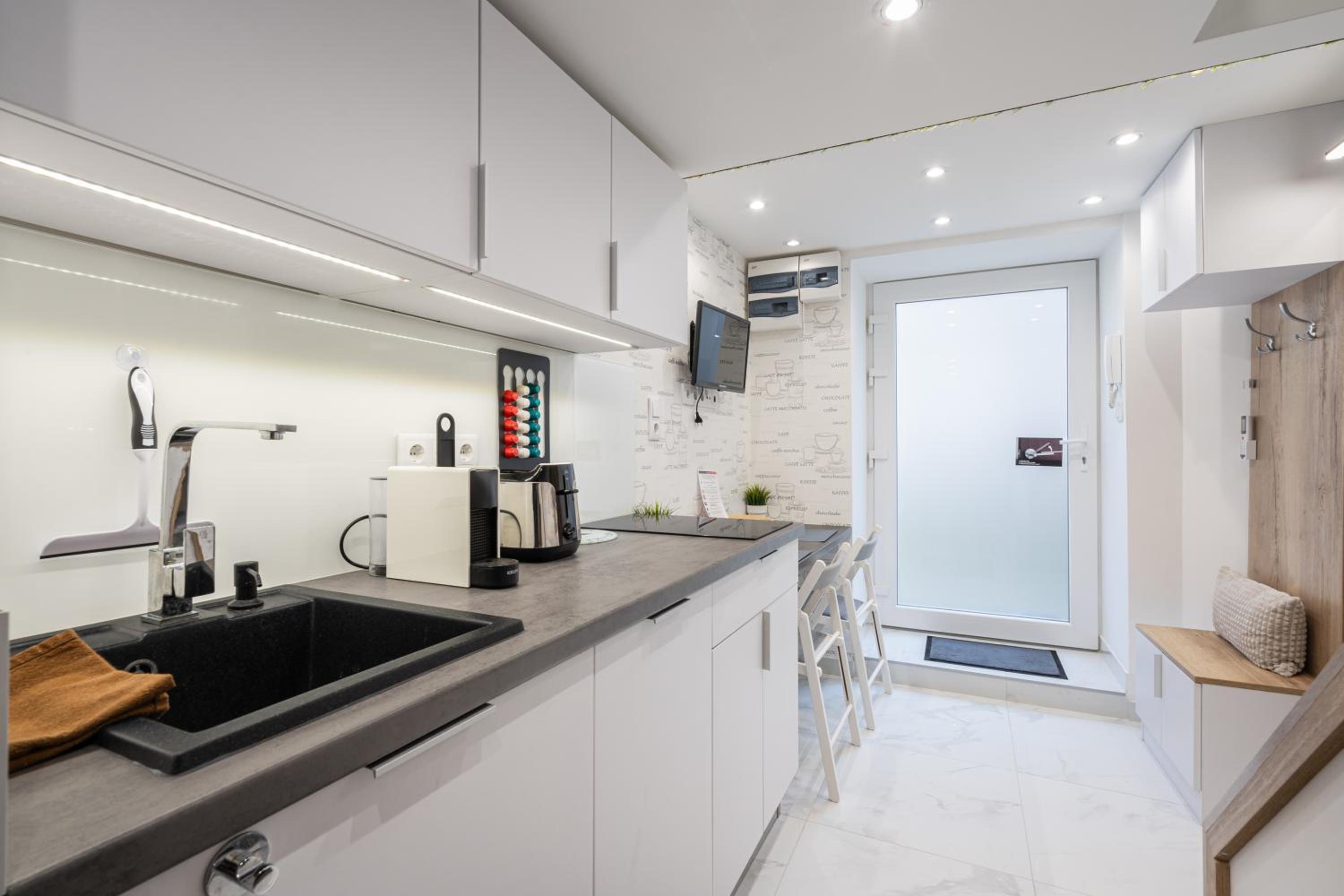 Nook Oasis Apartment