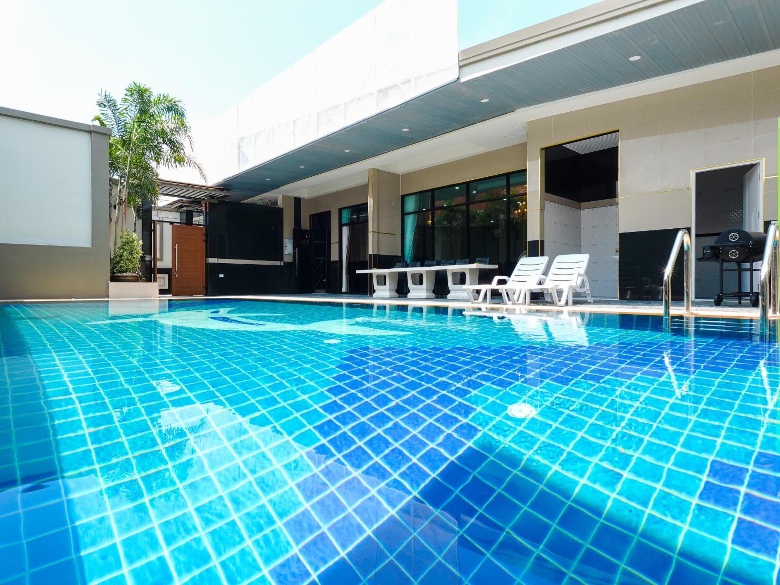Top Pool Villa B5 — photo 2