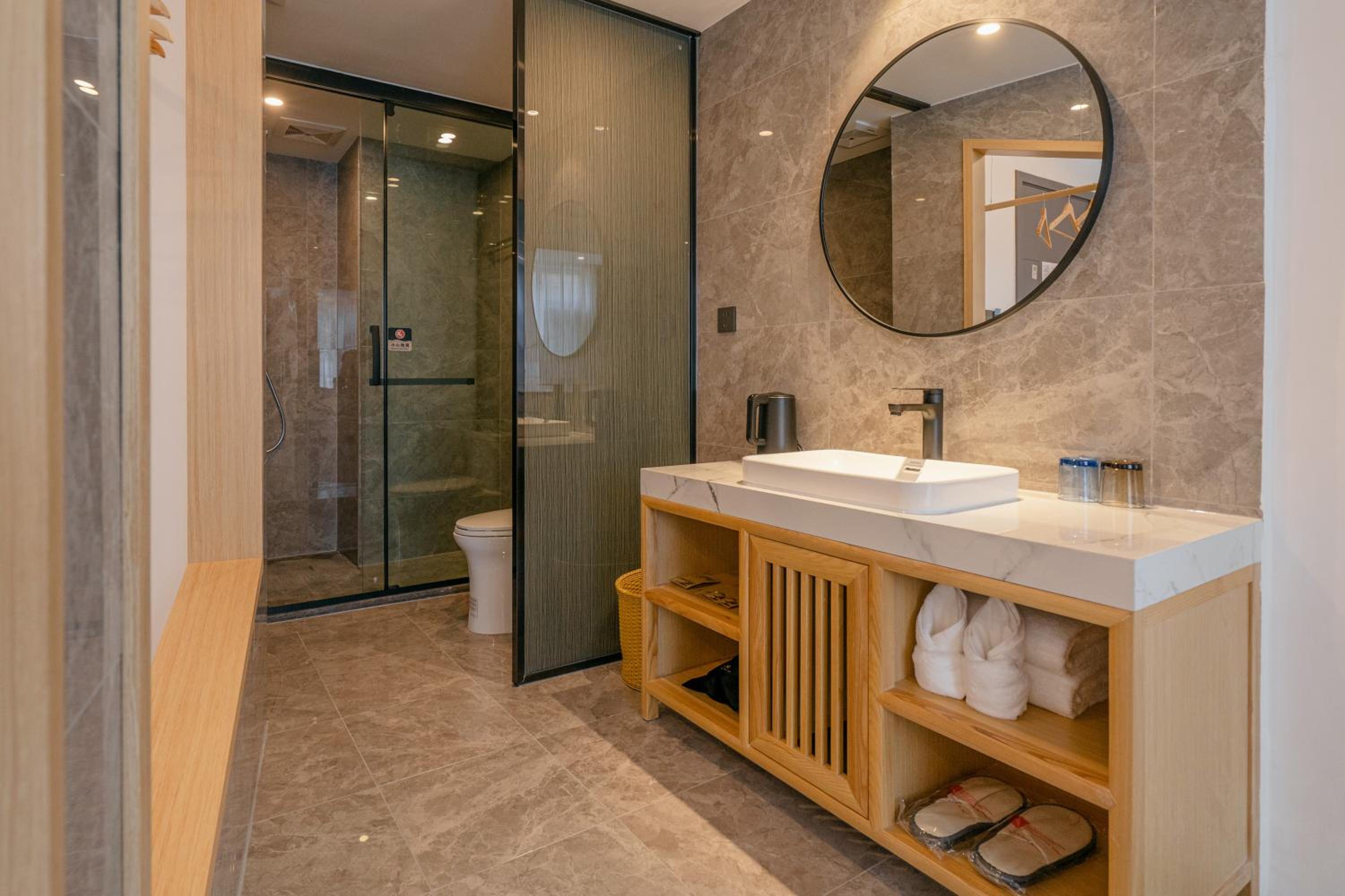 Rivulet Mountain Hotel - Zhangjiajie Forest Park Scenic Area