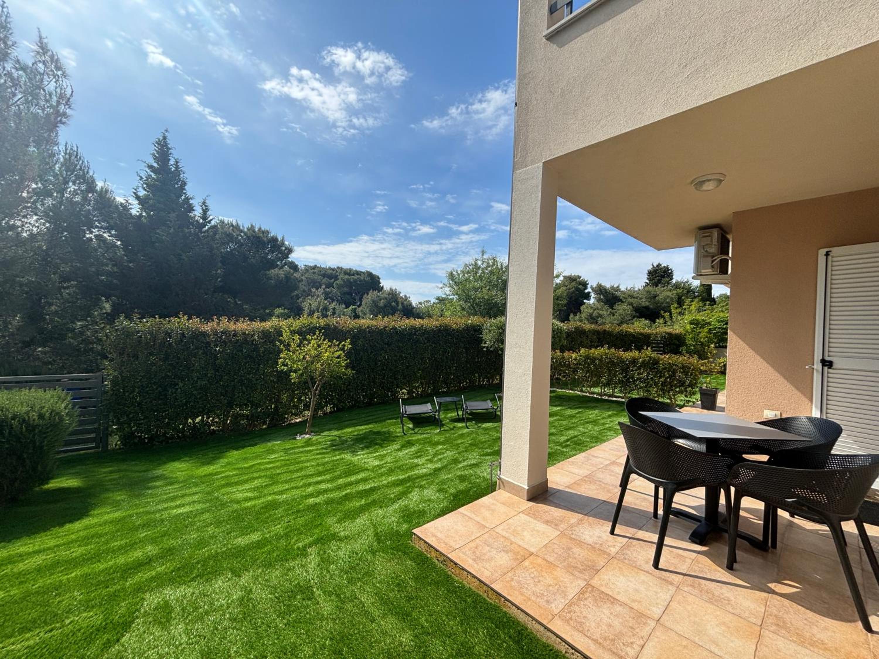 Apartment Punta Premantura E with garden view 4