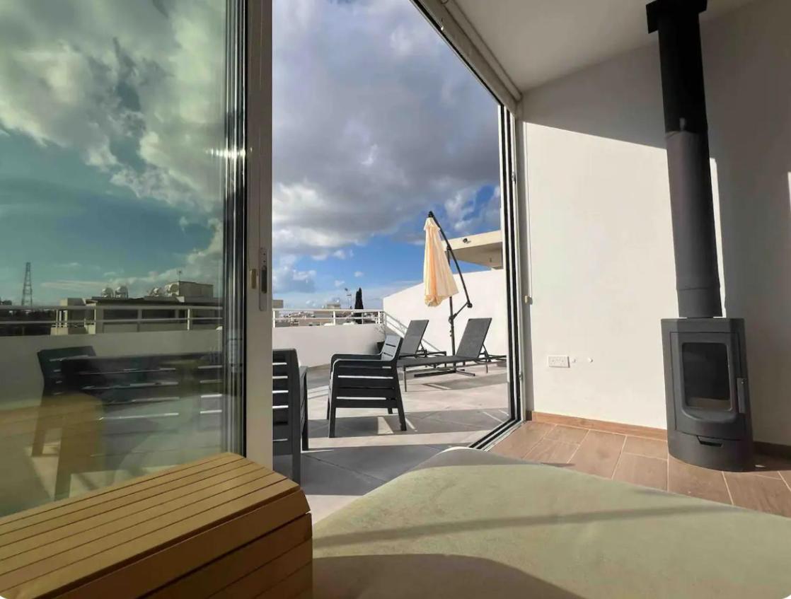 Neptune Apartment