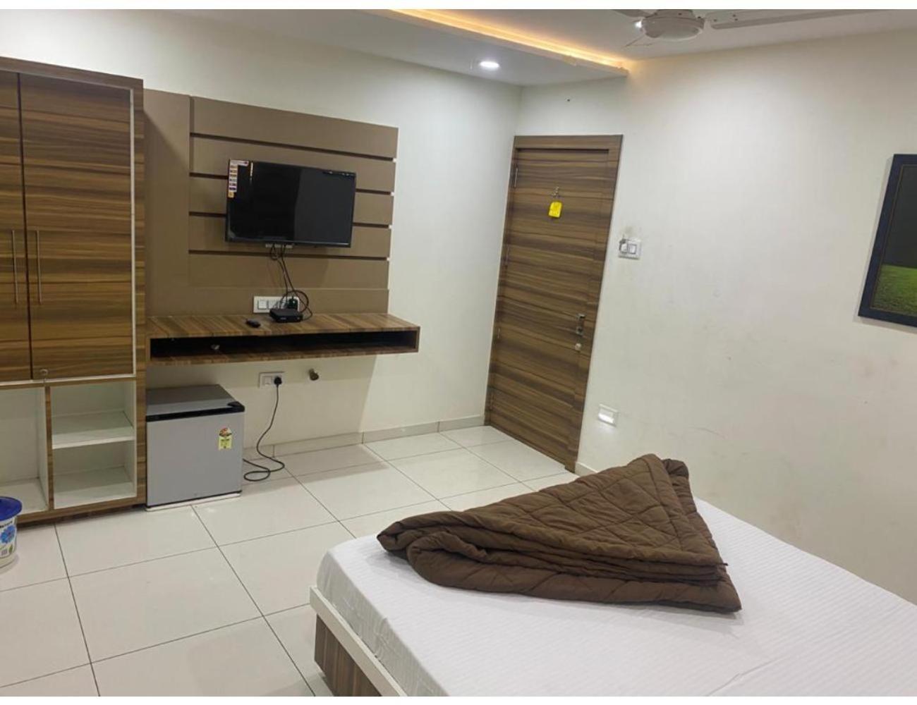 Beach View Hotel And Restaurant, Mandvi, Gujarat
