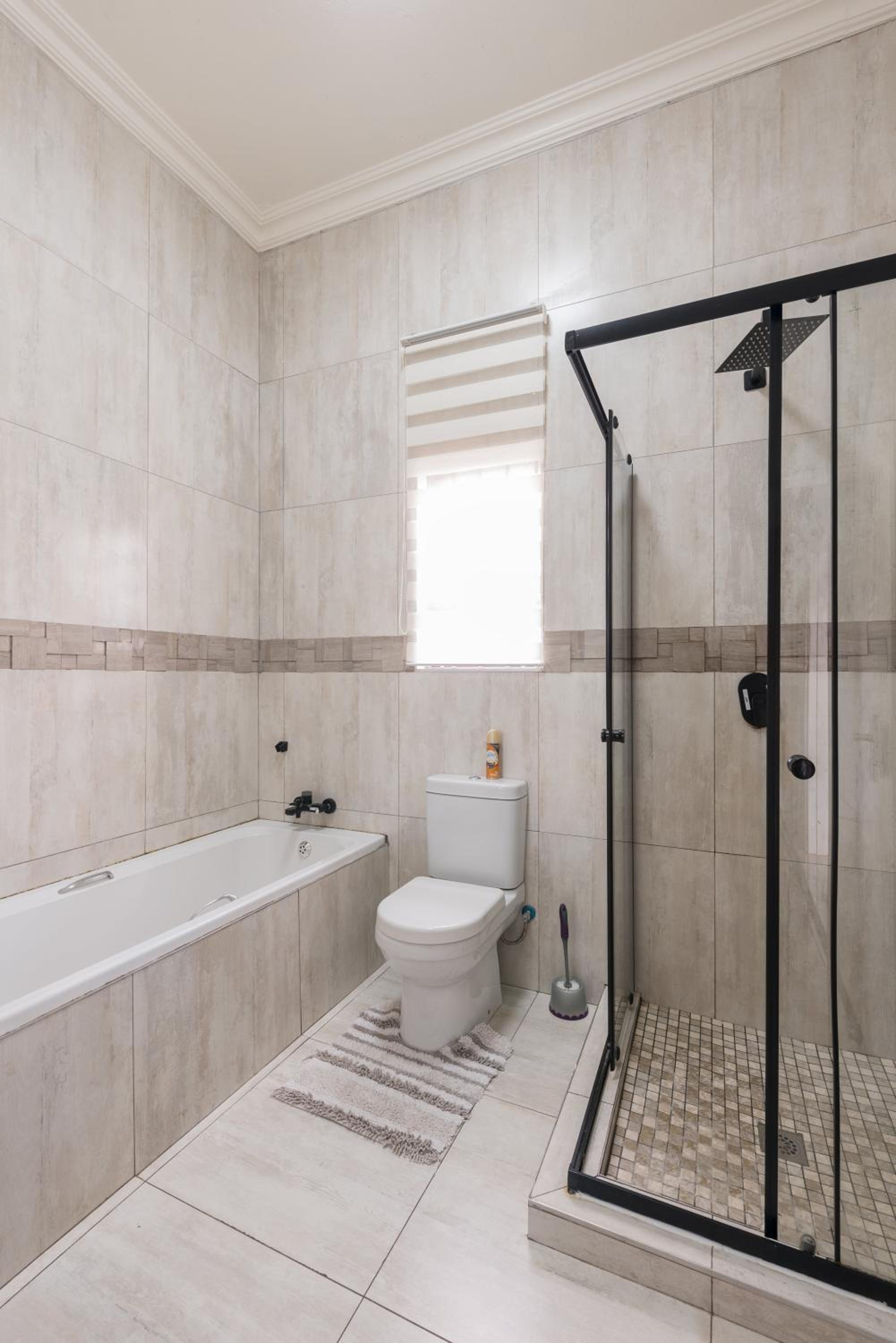 Evans Village - Apartments & Spa