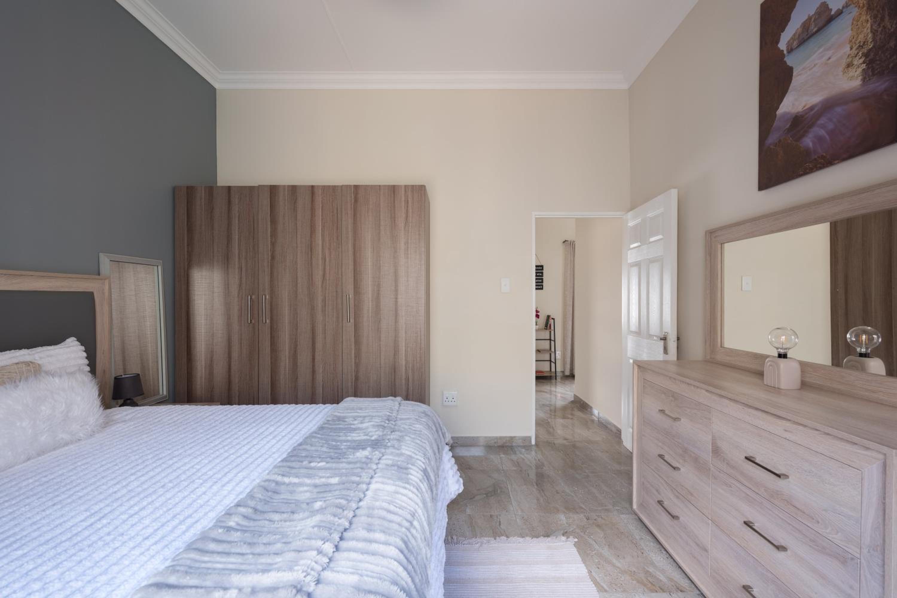 Evans Village - Apartments & Spa