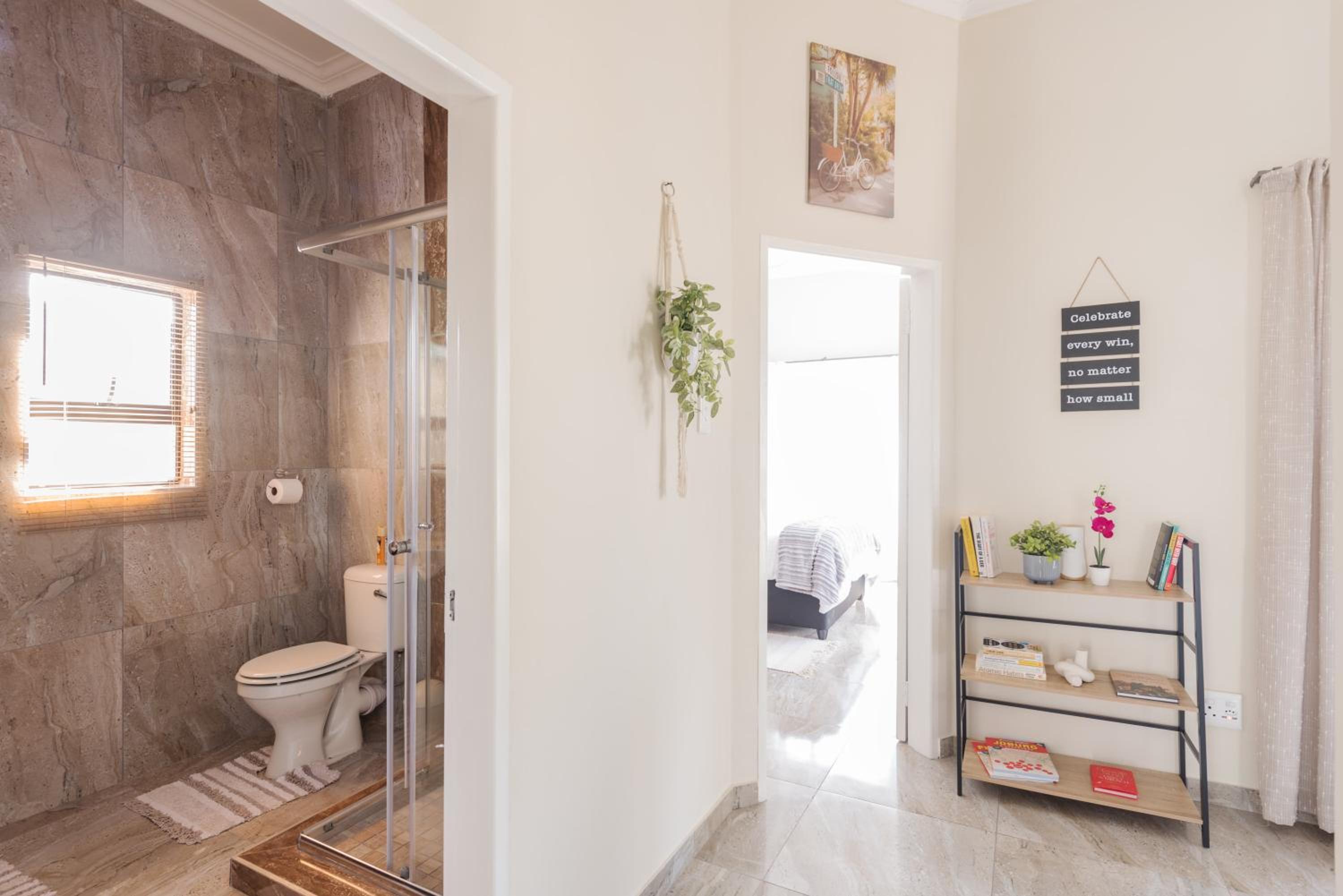 Evans Village - Apartments & Spa