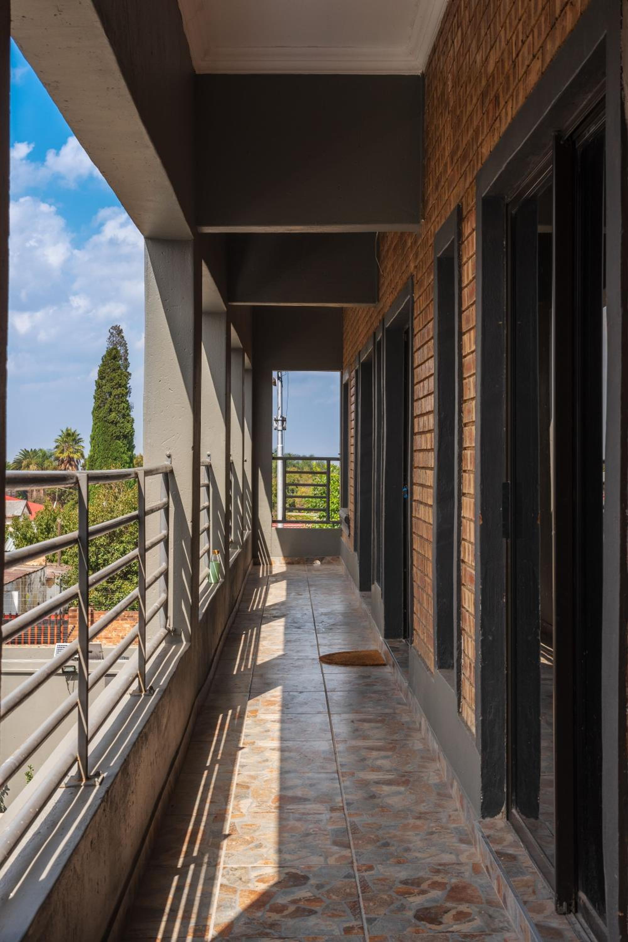 Evans Village - Apartments & Spa