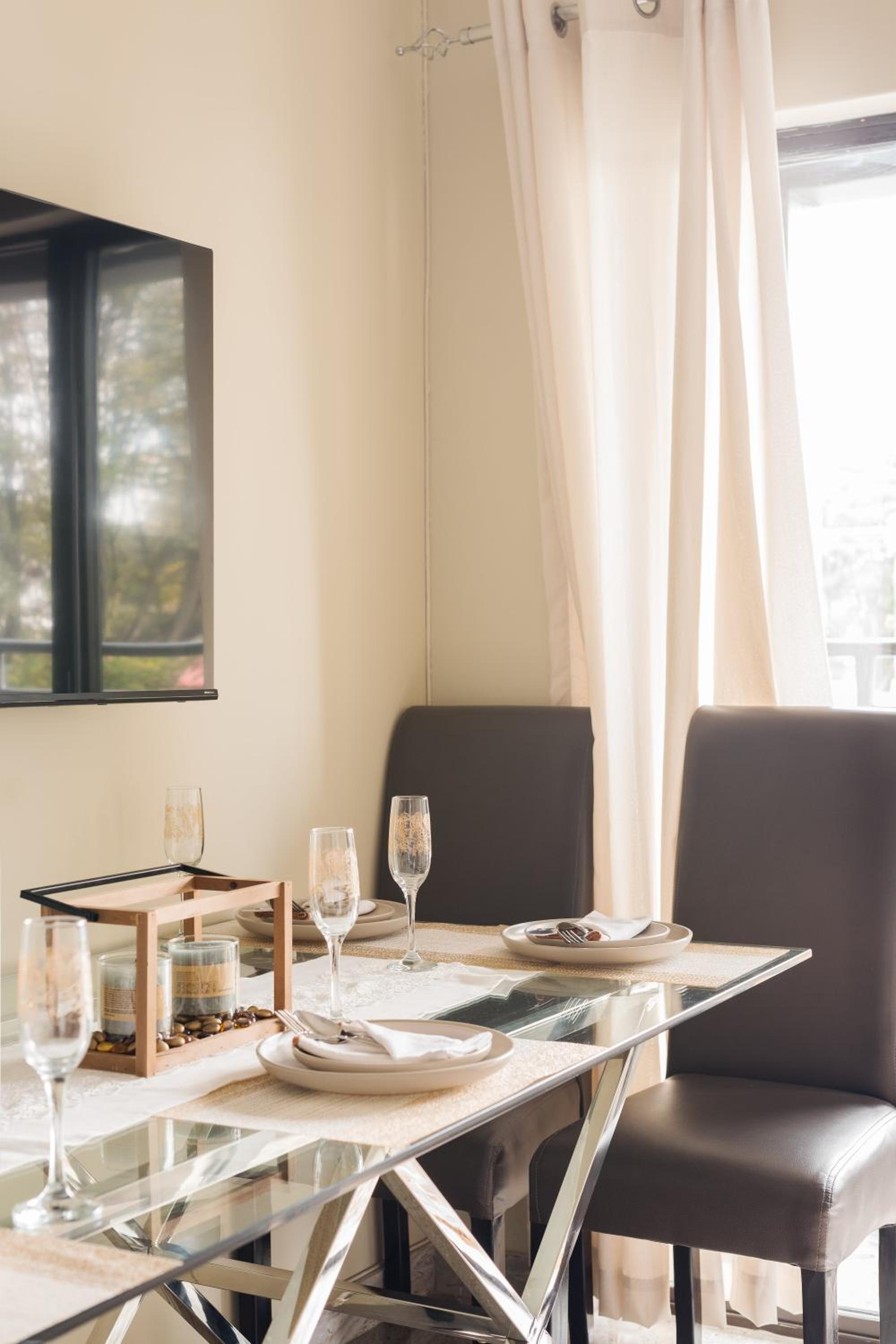 Evans Village - Apartments & Spa