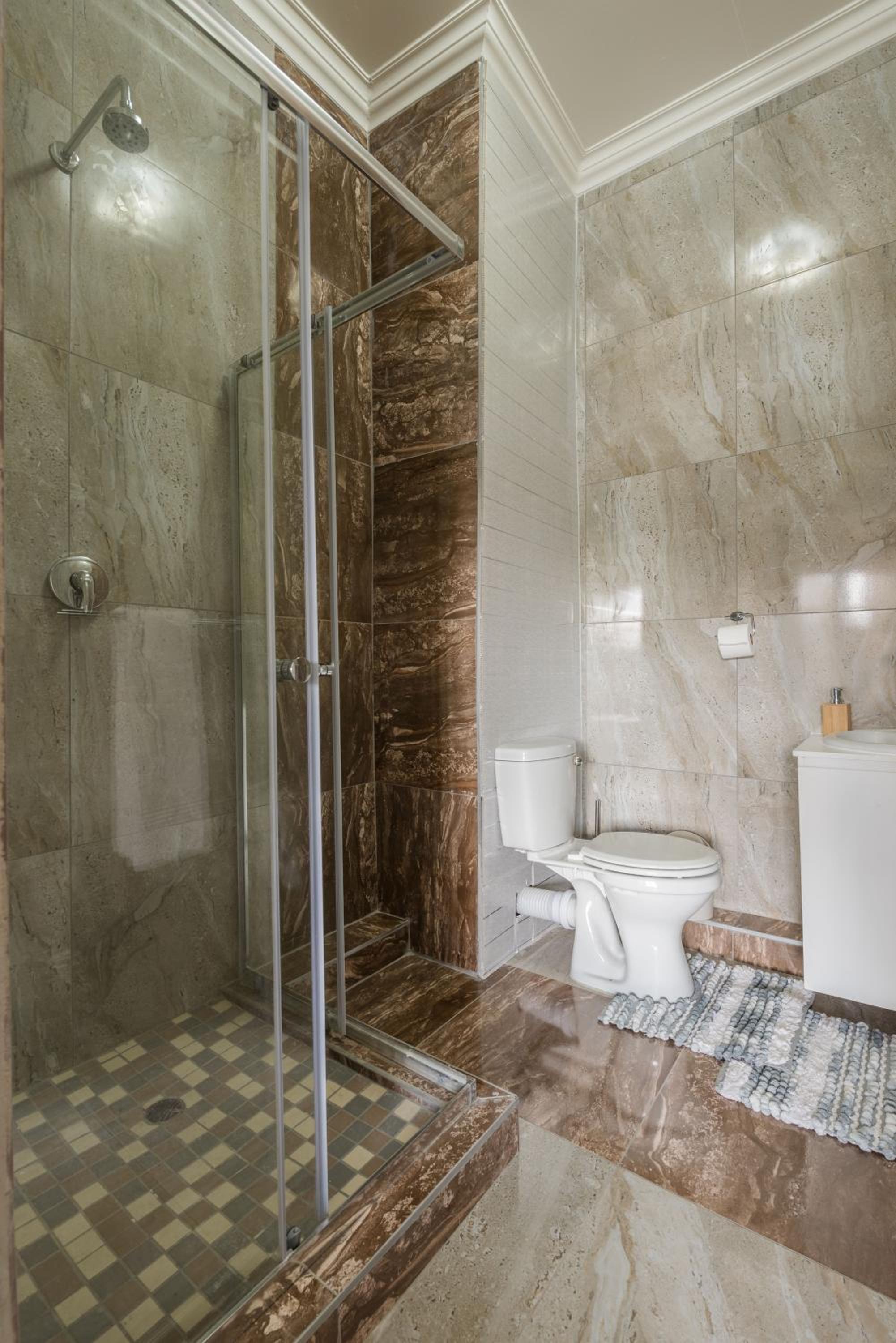 Evans Village - Apartments & Spa