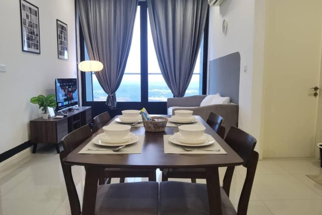 3Mins Walk to Legoland, Gleneagles Hospital & Mall of Medini -D'Pristine-6Pax-2R2B-