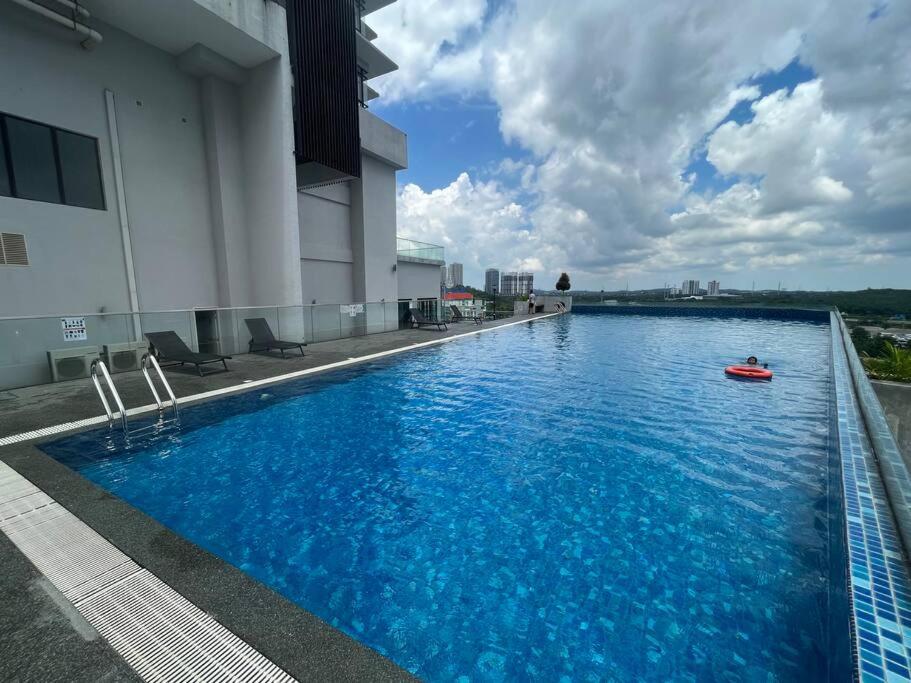 3Mins Walk to Legoland, Gleneagles Hospital & Mall of Medini -D'Pristine-6Pax-2R2B-